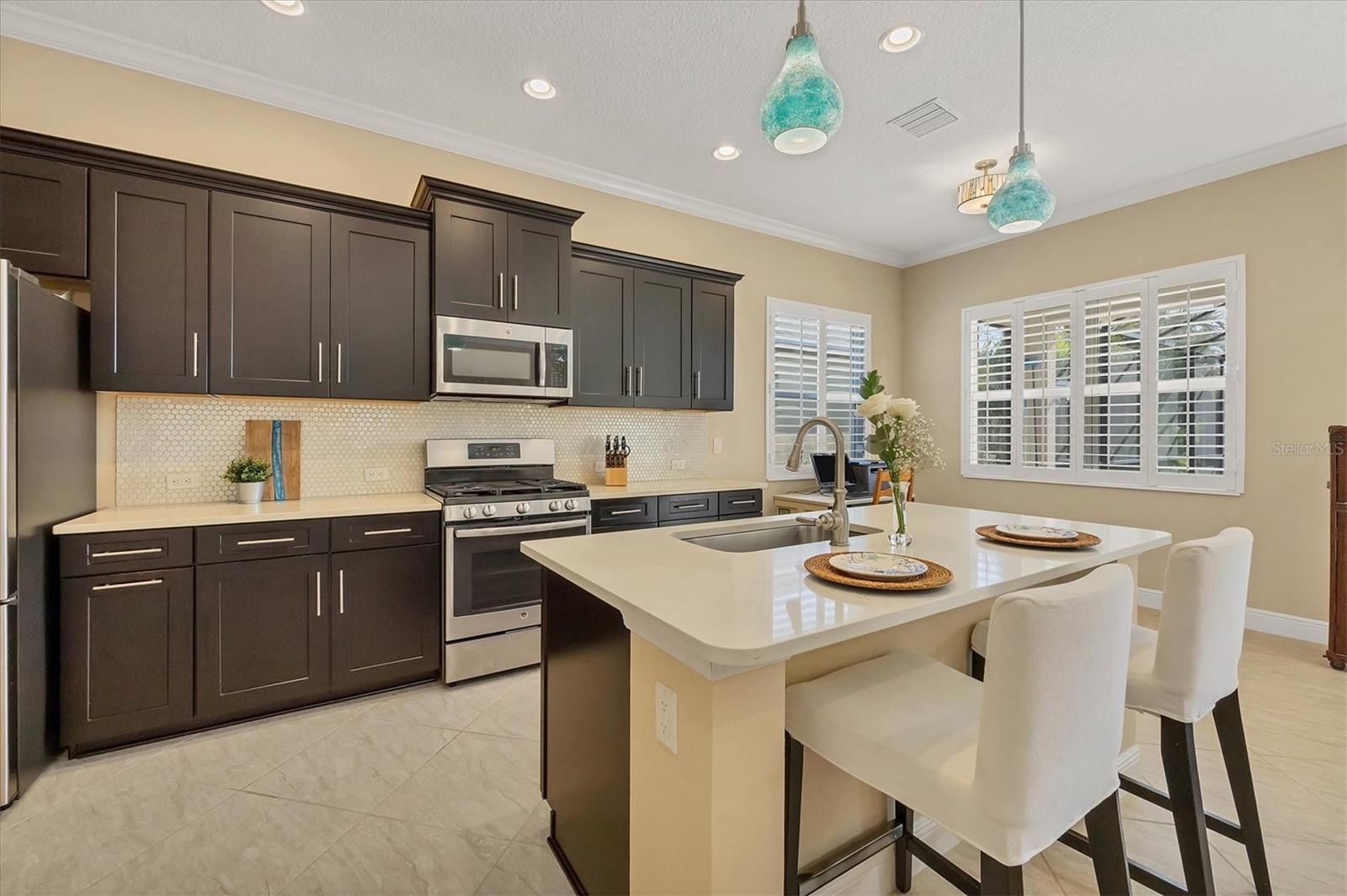 12706 LAKE SILVER AVE