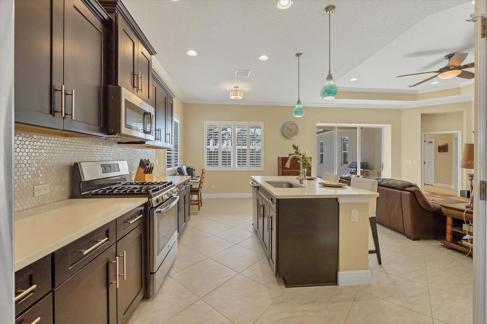 12706 LAKE SILVER AVE