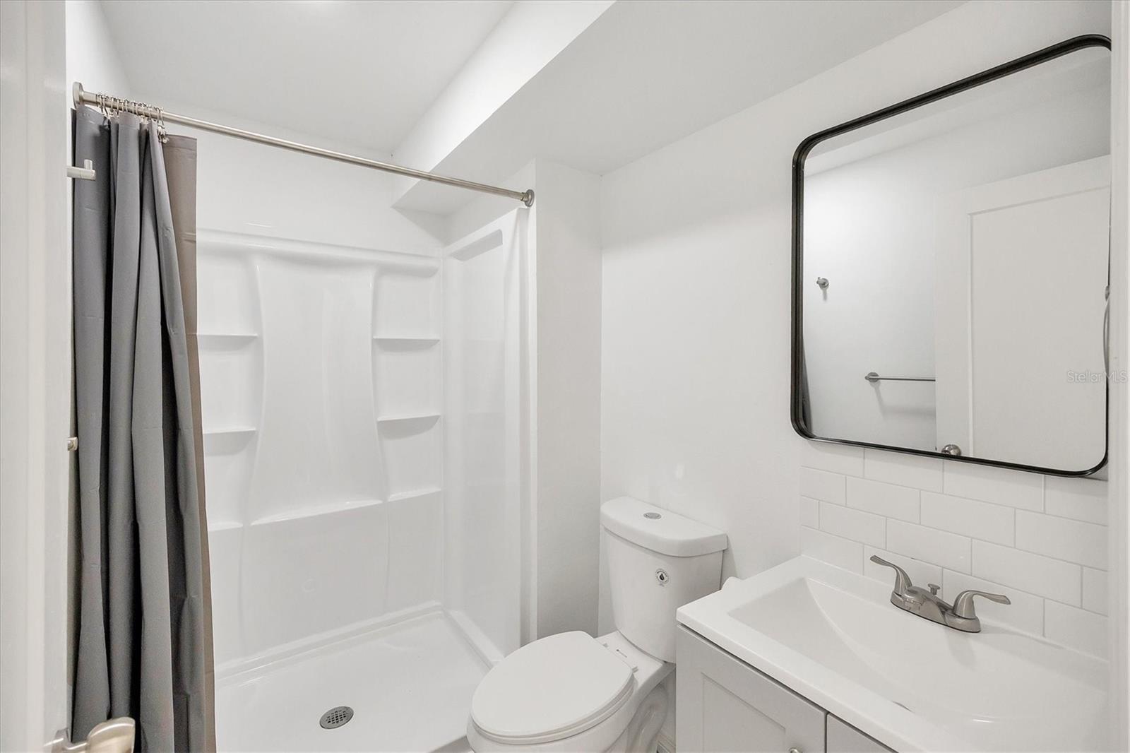 2460 WHIPPOORWILL CIR