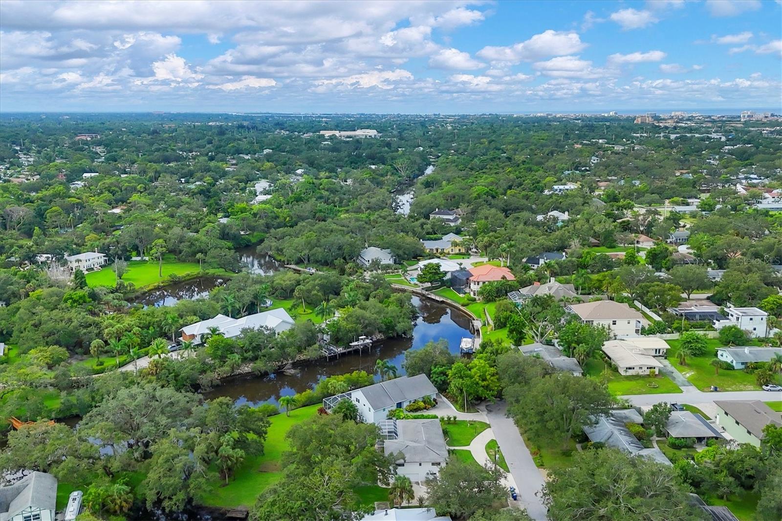 2460 WHIPPOORWILL CIR