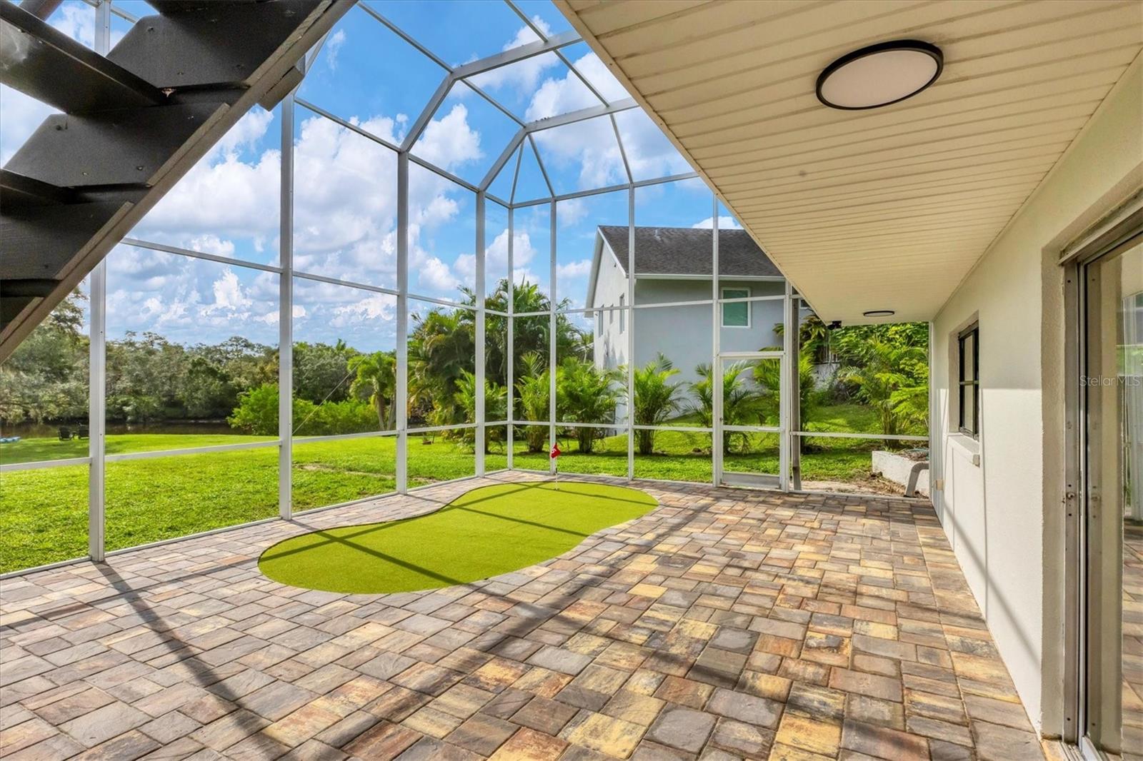 2460 WHIPPOORWILL CIR