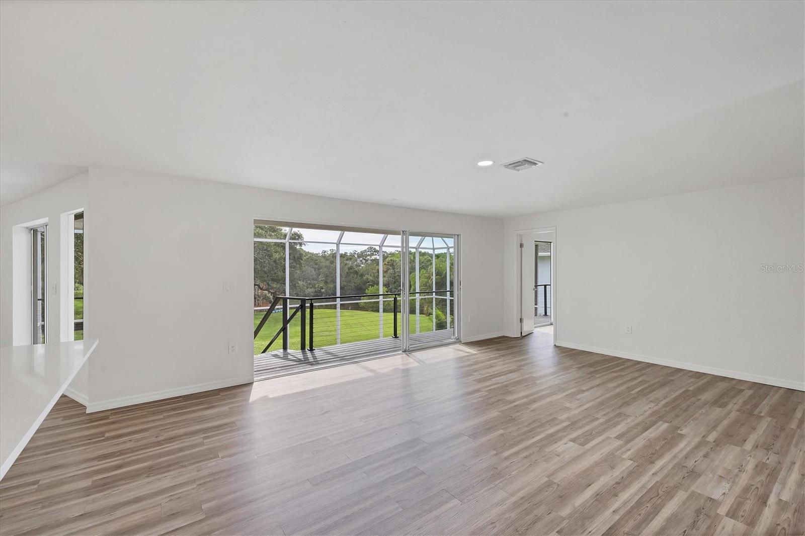 2460 WHIPPOORWILL CIR