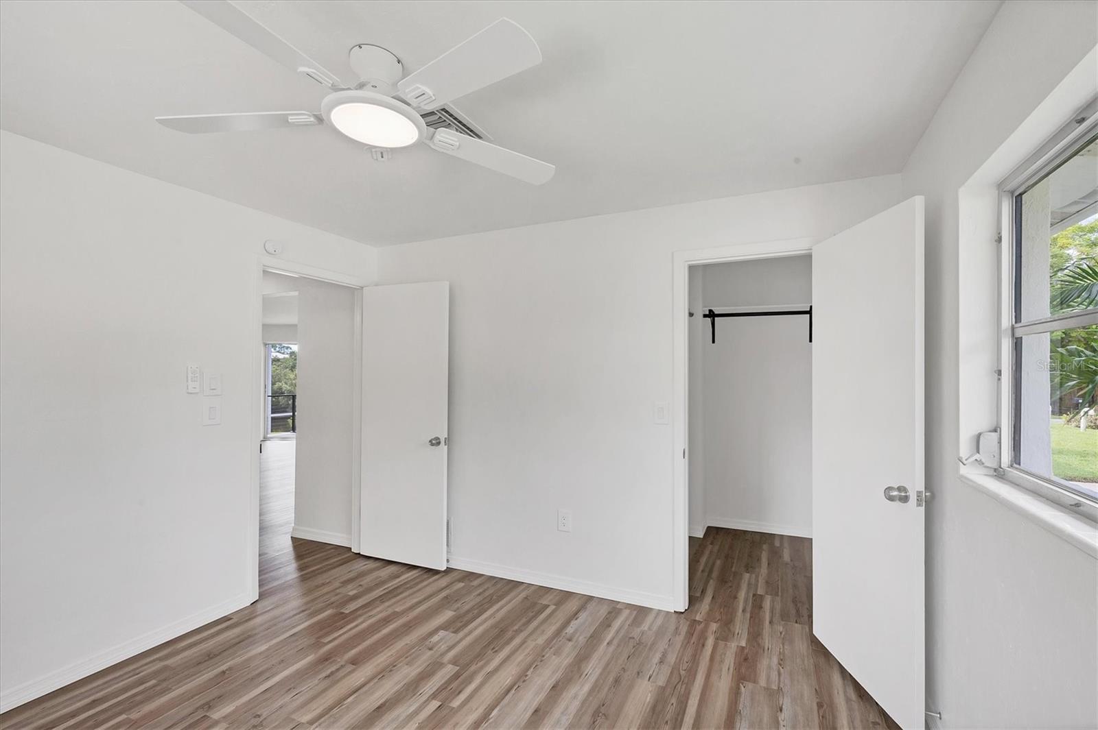 2460 WHIPPOORWILL CIR