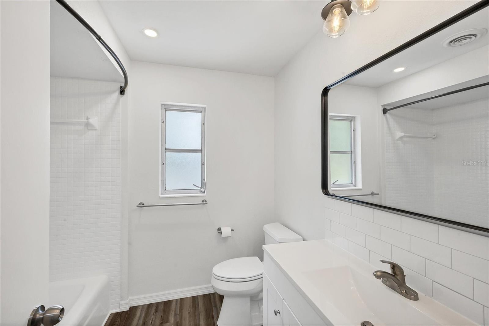 2460 WHIPPOORWILL CIR