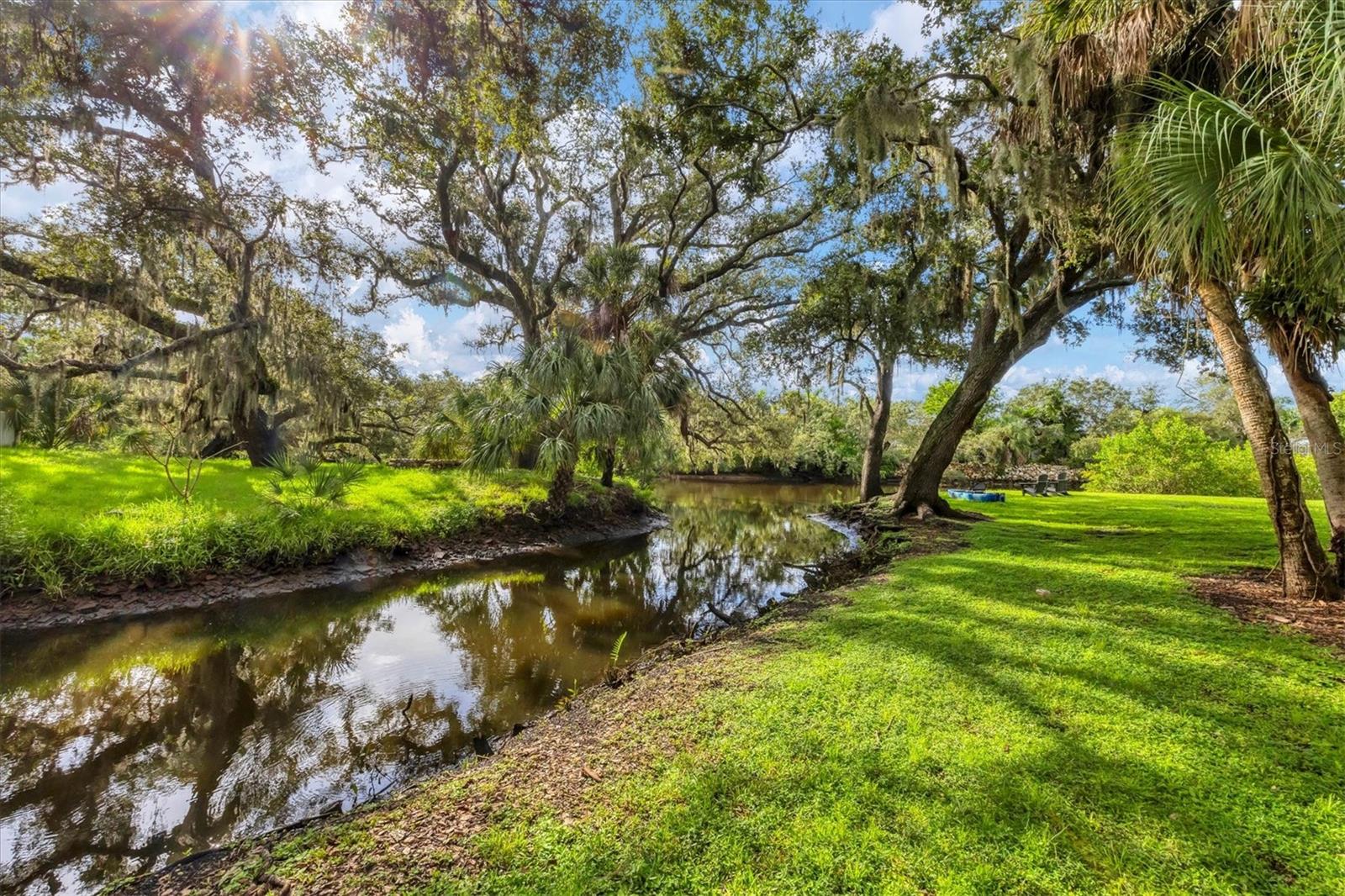 2460 WHIPPOORWILL CIR