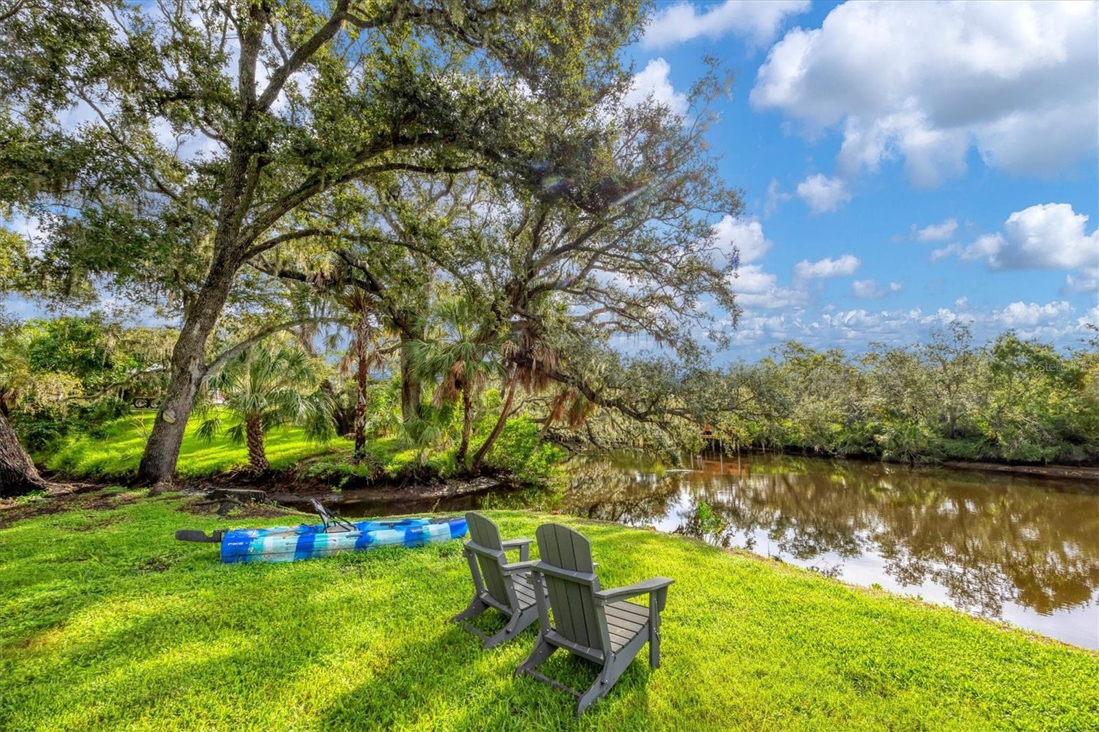 2460 WHIPPOORWILL CIR