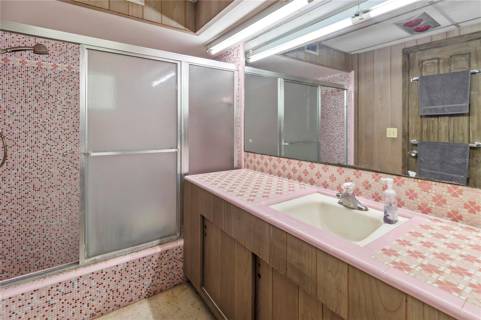 3205 BOUGAINVILLEA ST