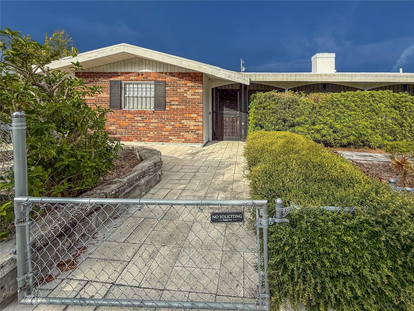 3205 BOUGAINVILLEA ST