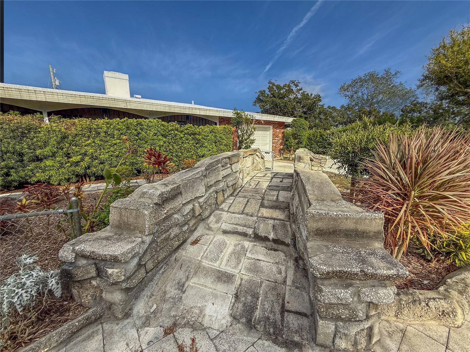 3205 BOUGAINVILLEA ST