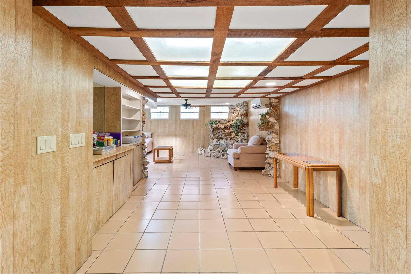 3205 BOUGAINVILLEA ST