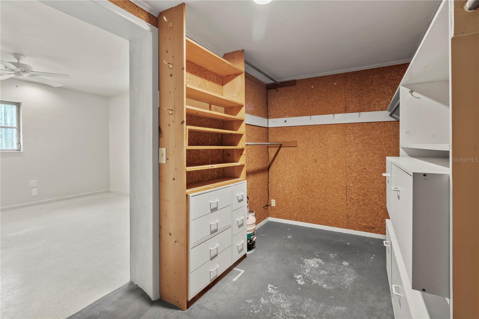 3205 BOUGAINVILLEA ST