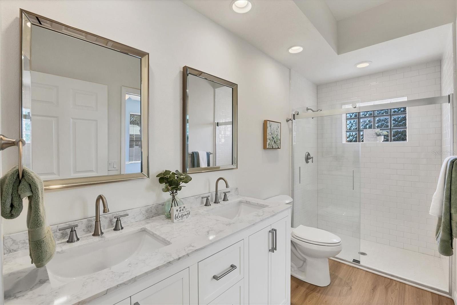6255 AVENTURA DR