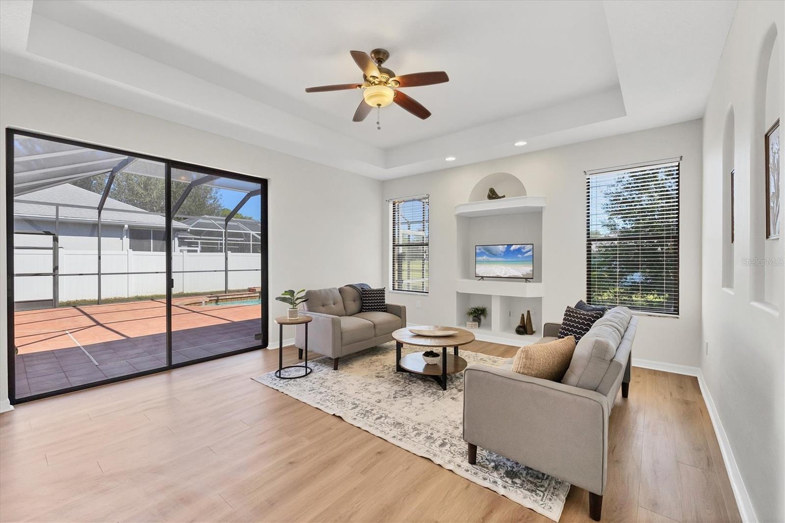 6255 AVENTURA DR