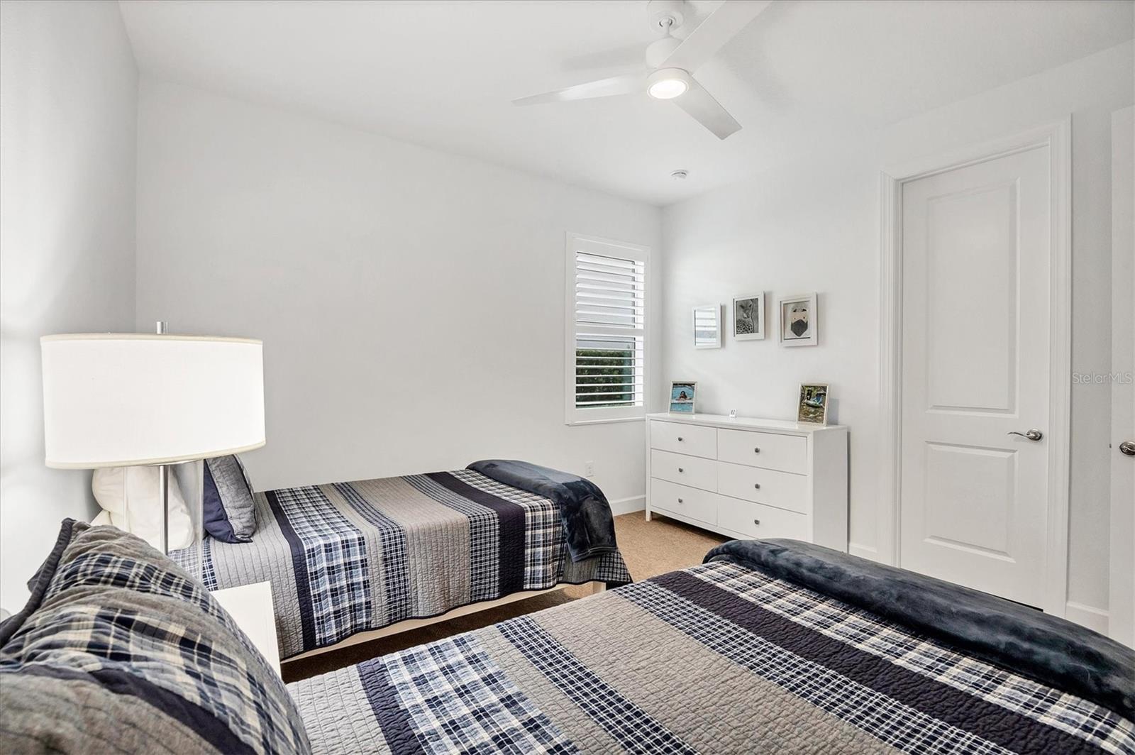 7761 SANDHILL LAKE DR