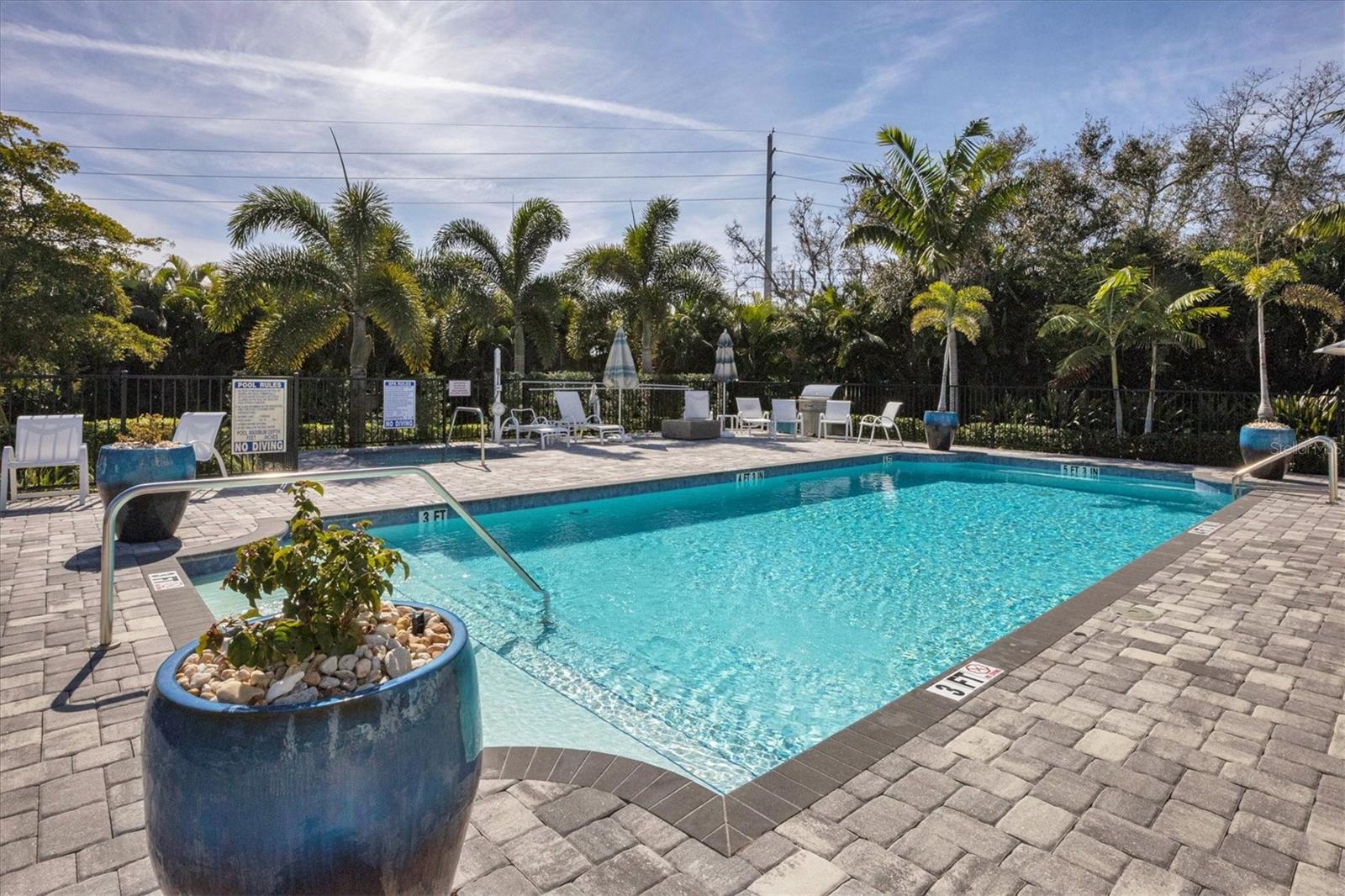 7761 SANDHILL LAKE DR