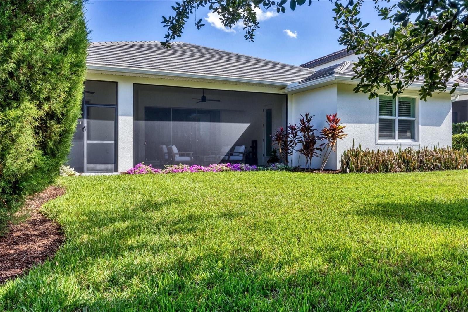 7761 SANDHILL LAKE DR