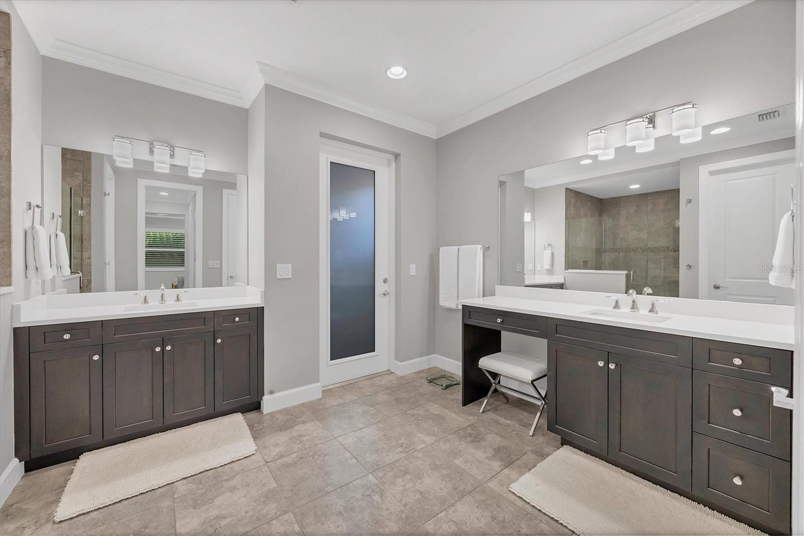 7761 SANDHILL LAKE DR