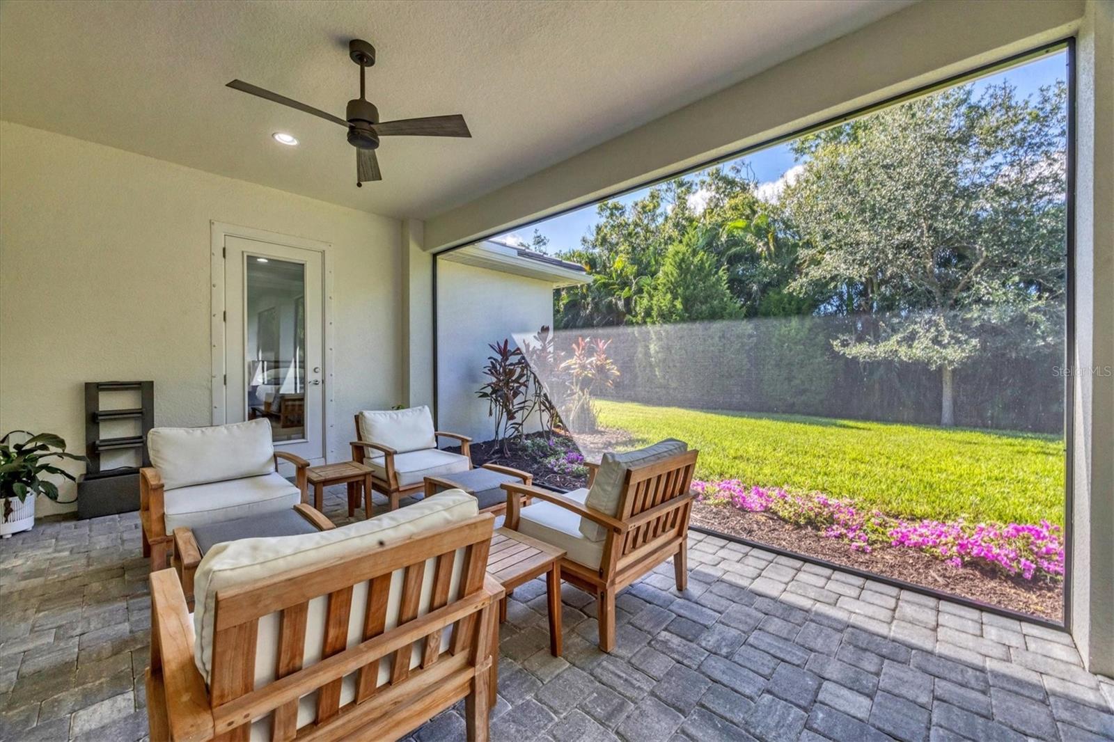 7761 SANDHILL LAKE DR