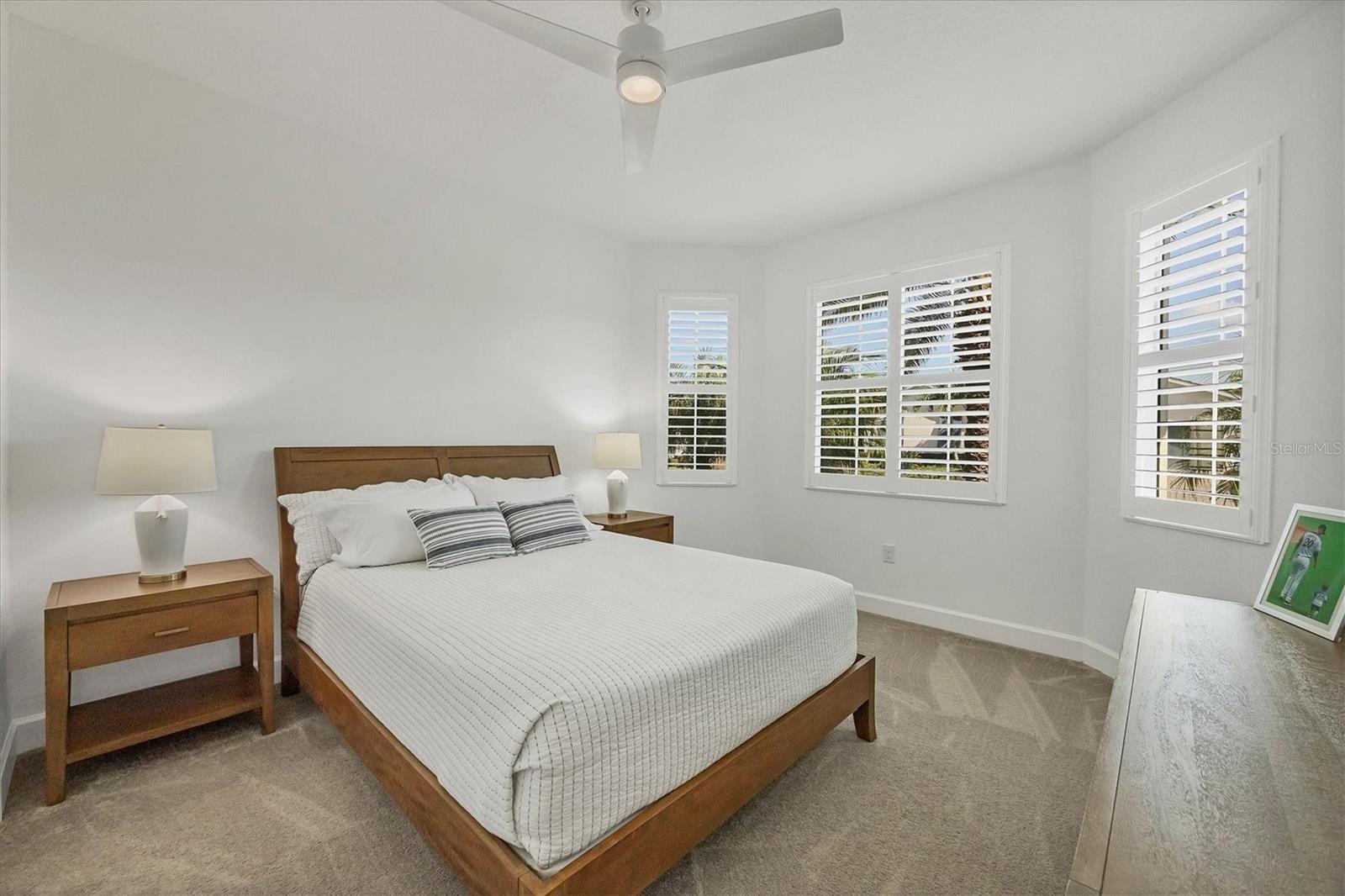 7761 SANDHILL LAKE DR