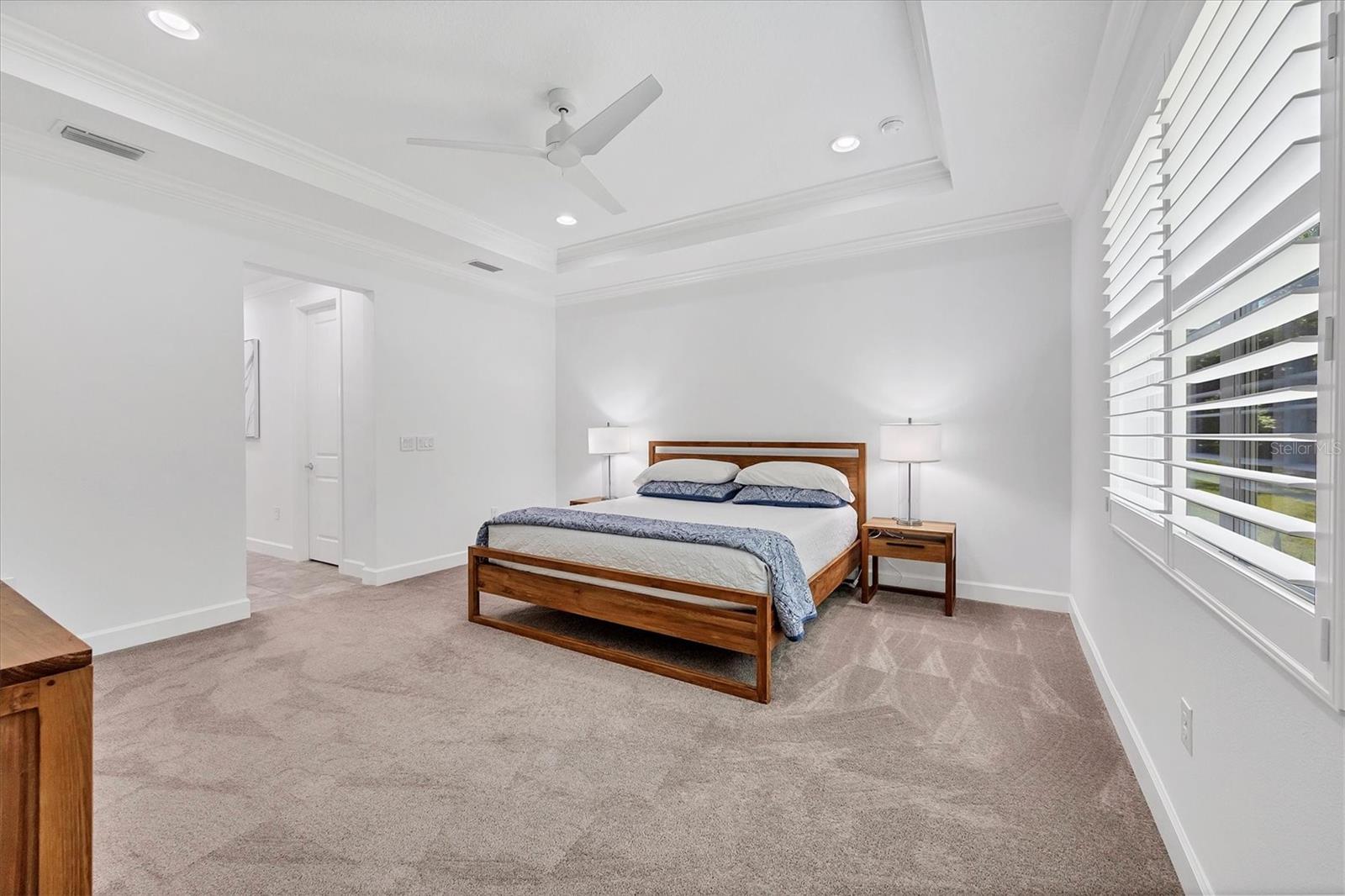 7761 SANDHILL LAKE DR