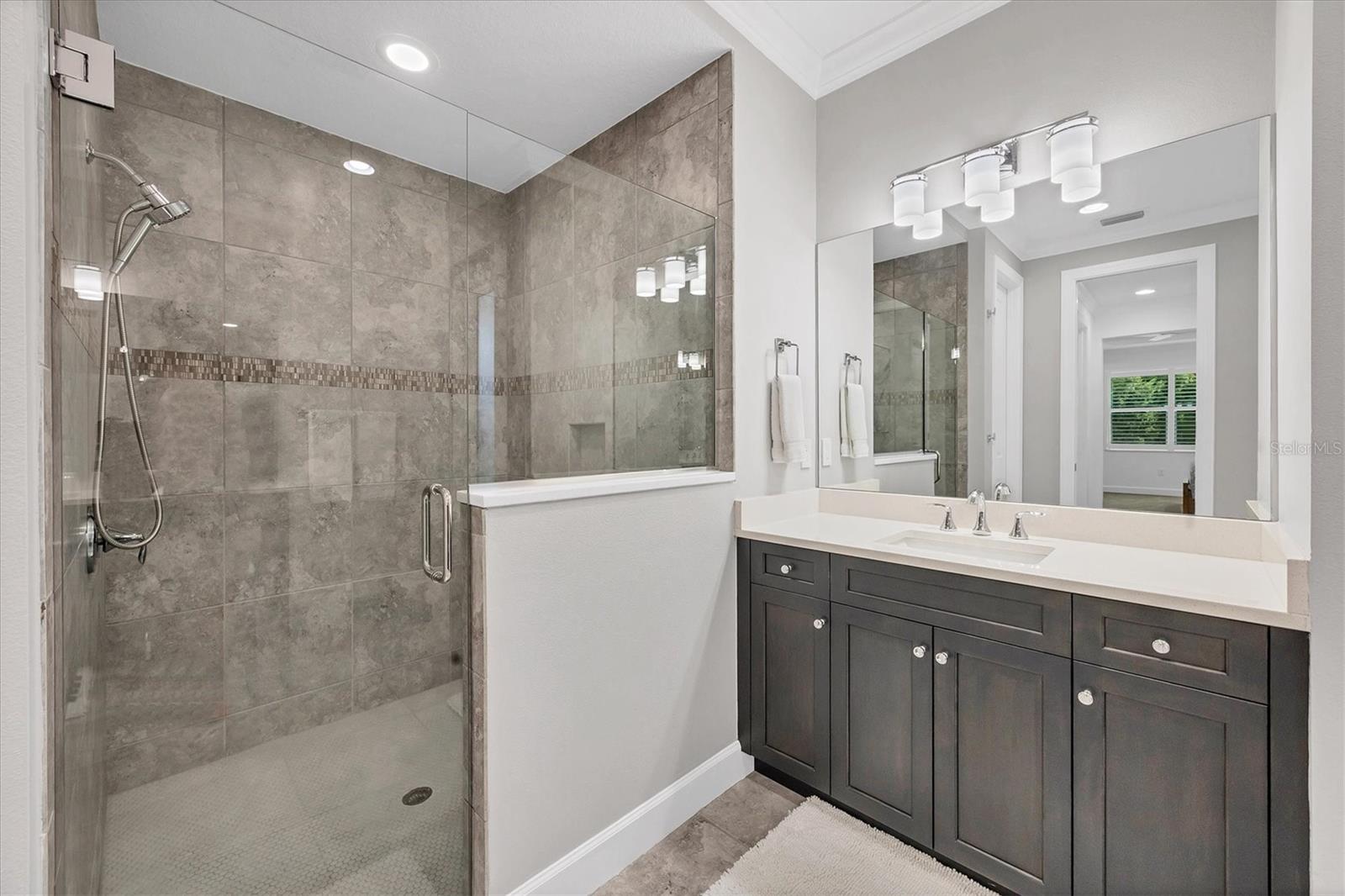 7761 SANDHILL LAKE DR