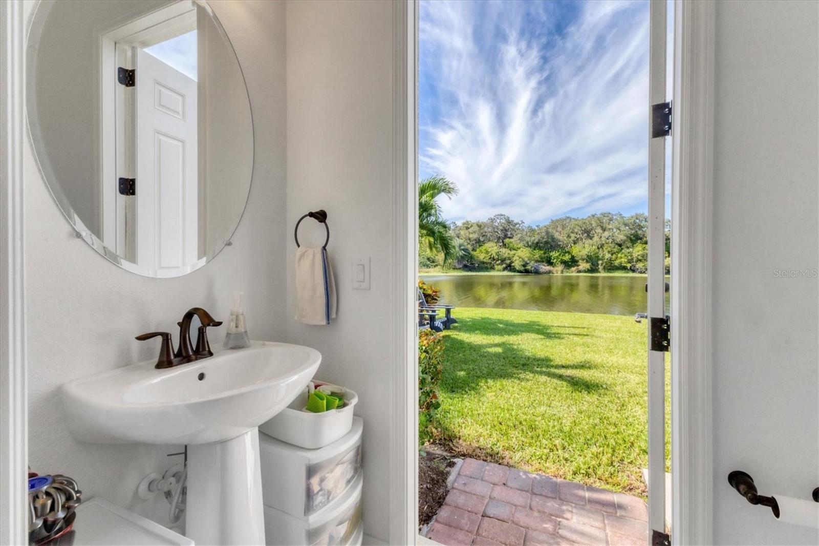 8284 BARTON FARMS BLVD