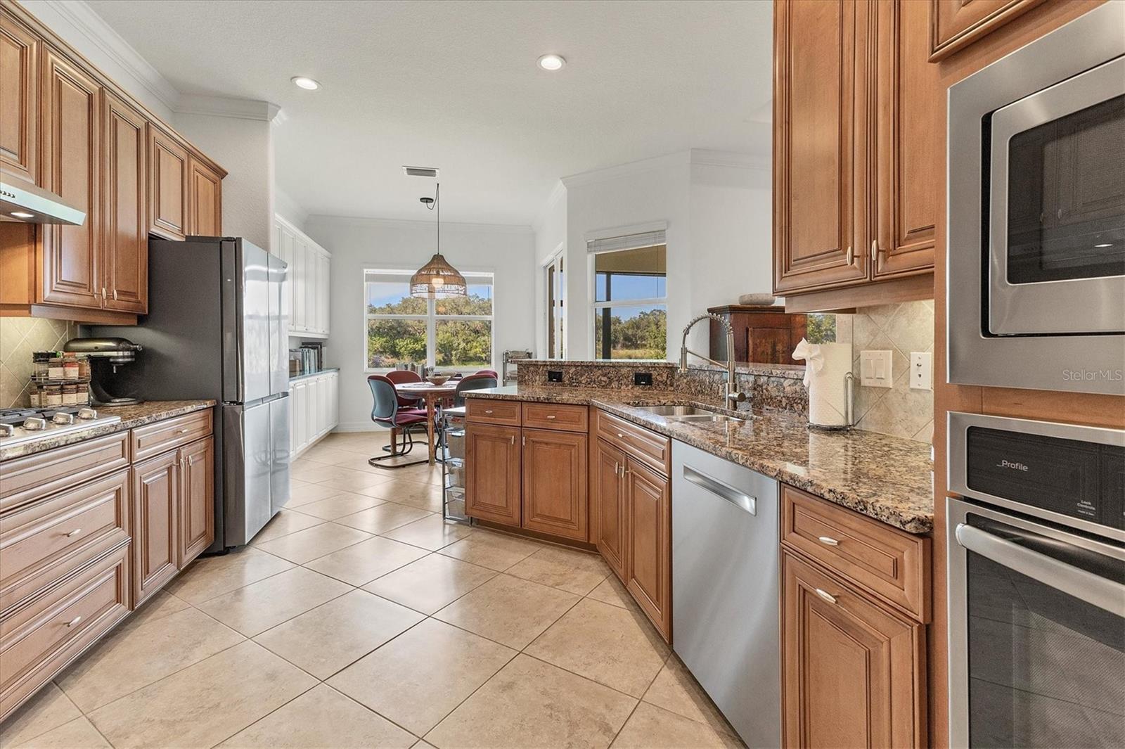 8284 BARTON FARMS BLVD