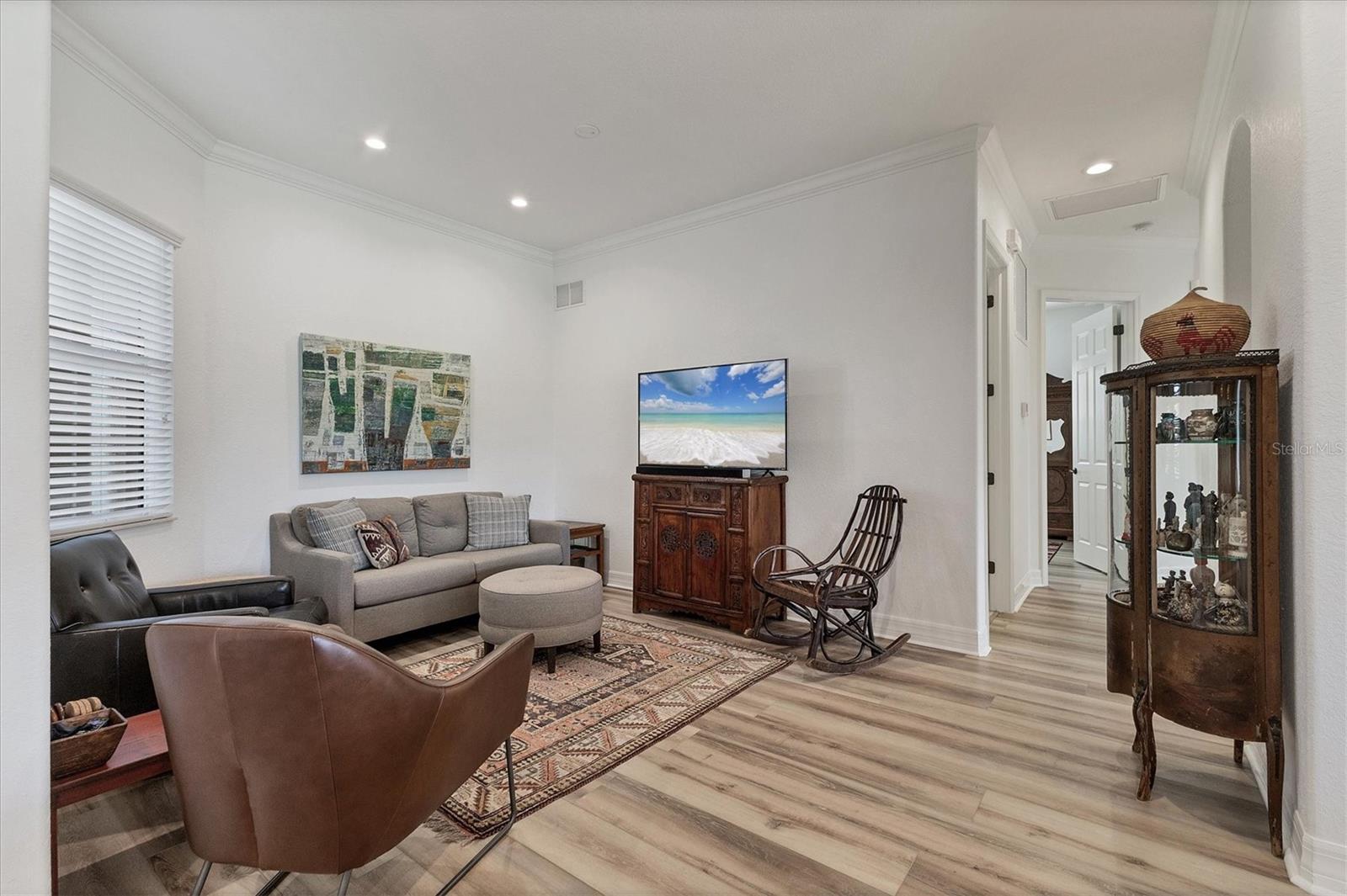 8284 BARTON FARMS BLVD