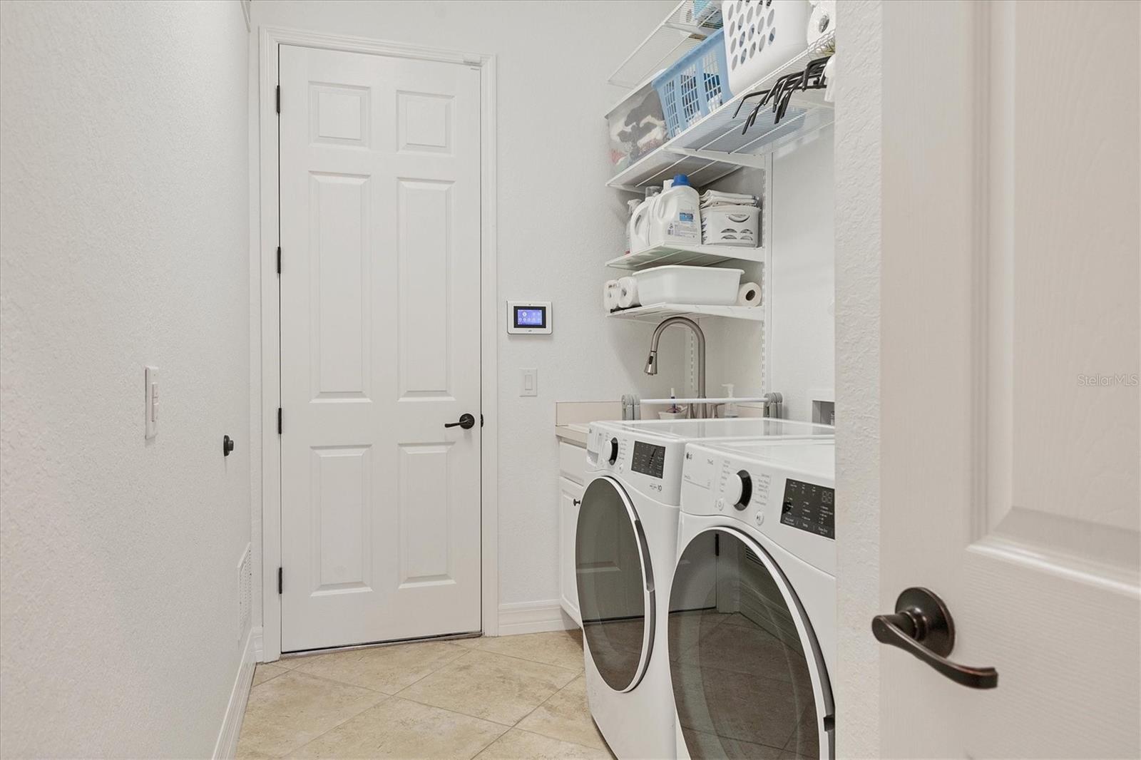 8284 BARTON FARMS BLVD