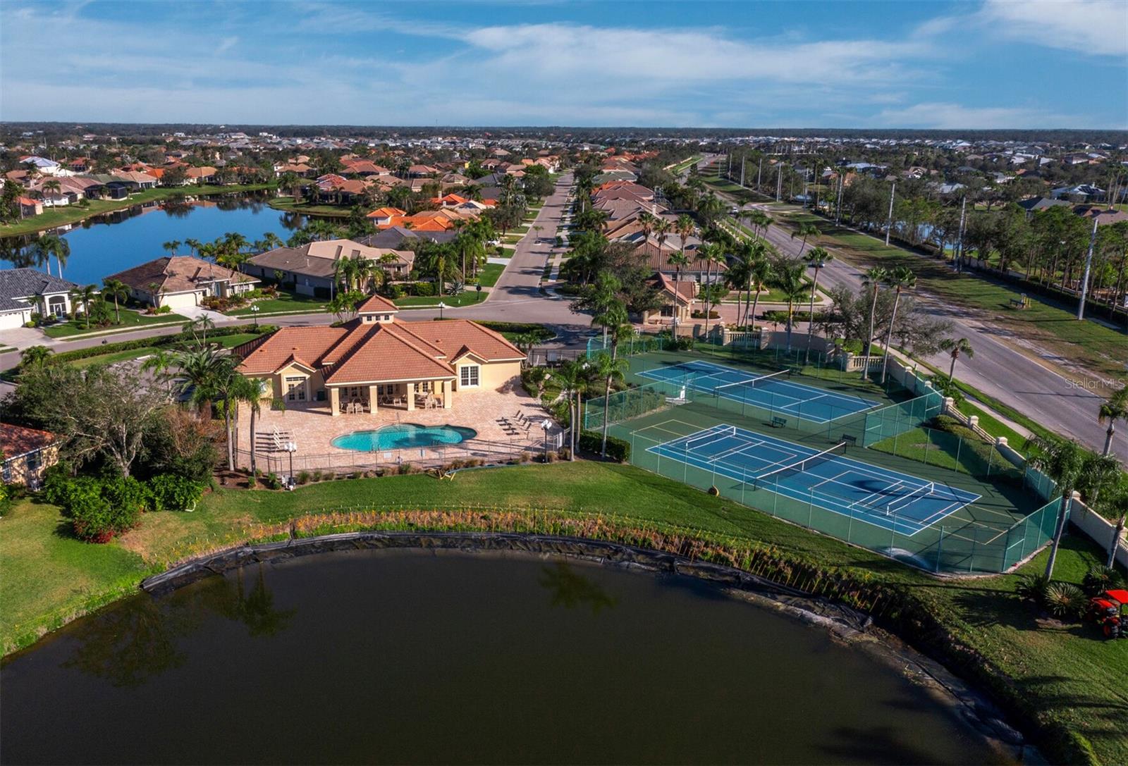 8284 BARTON FARMS BLVD