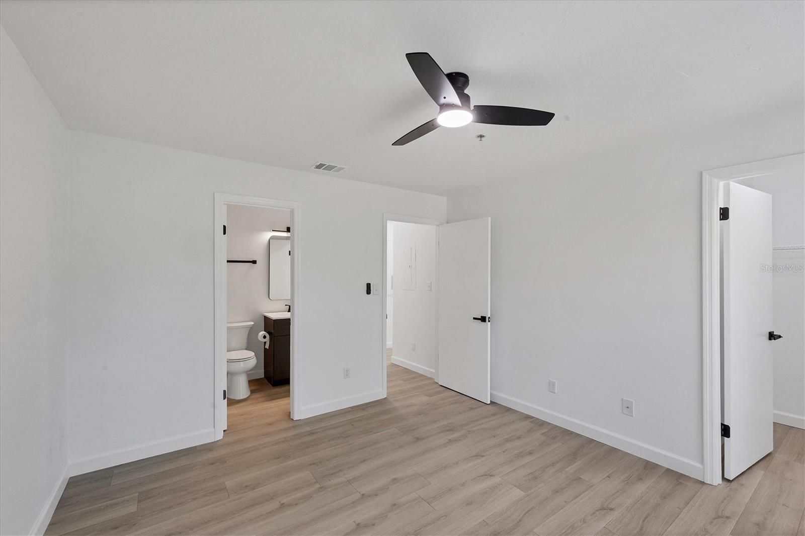 4008 CROCKERS LAKE BLVD #11