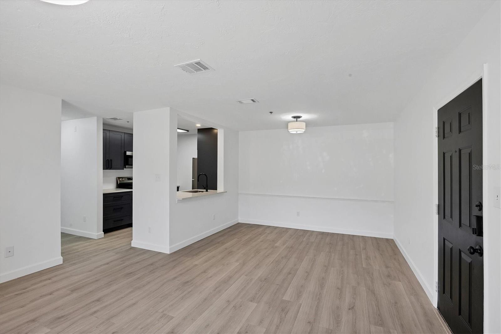 4008 CROCKERS LAKE BLVD #11