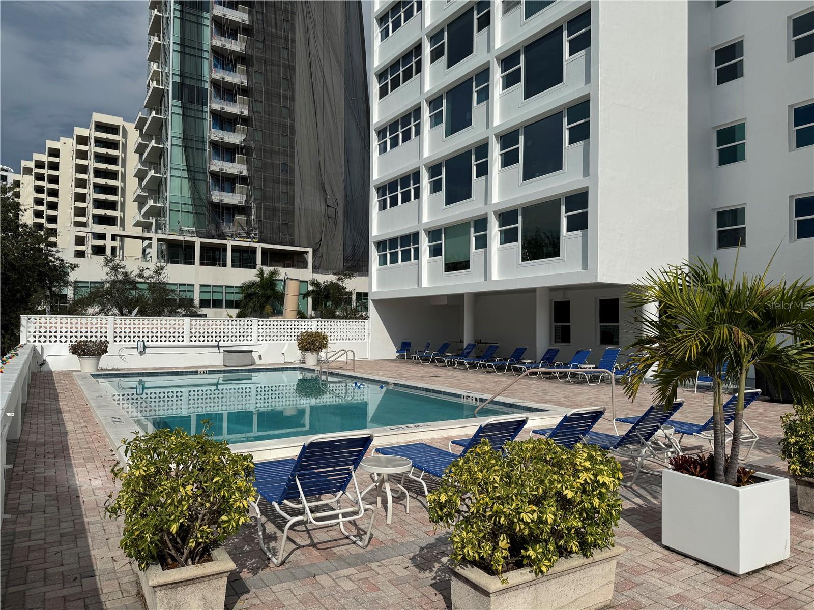 33 S GULFSTREAM AVE #409