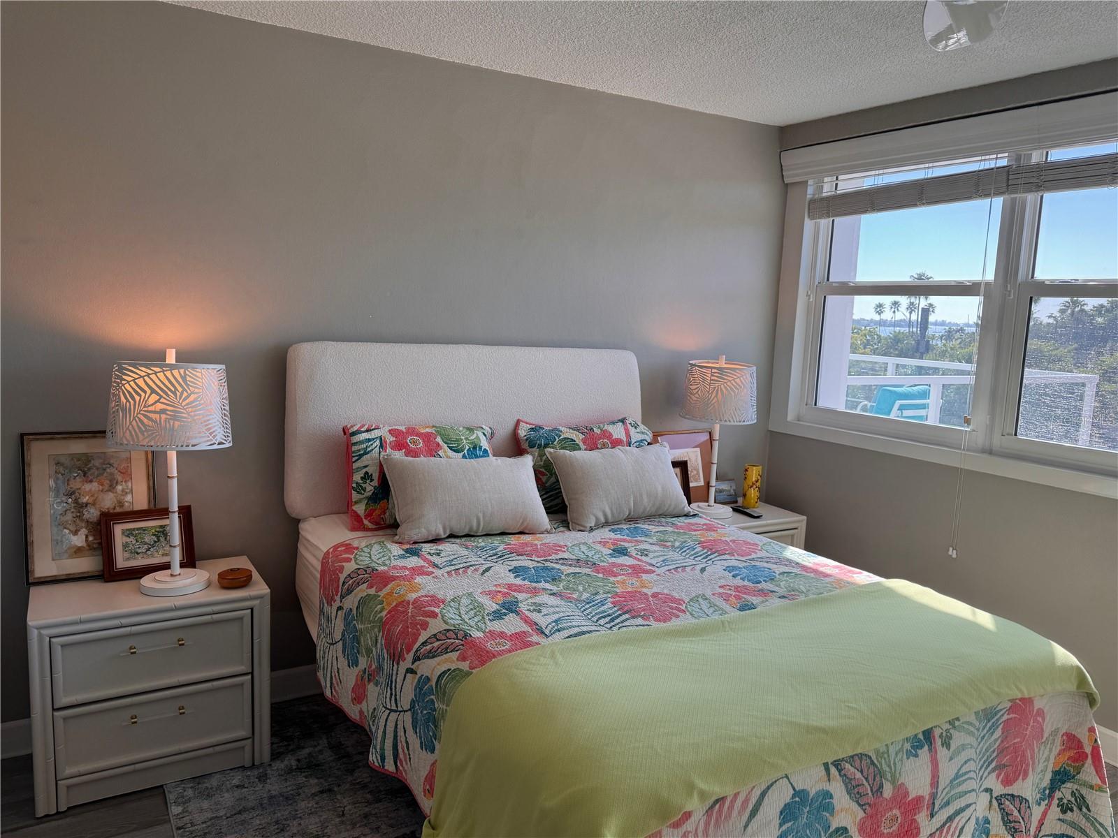33 S GULFSTREAM AVE #409