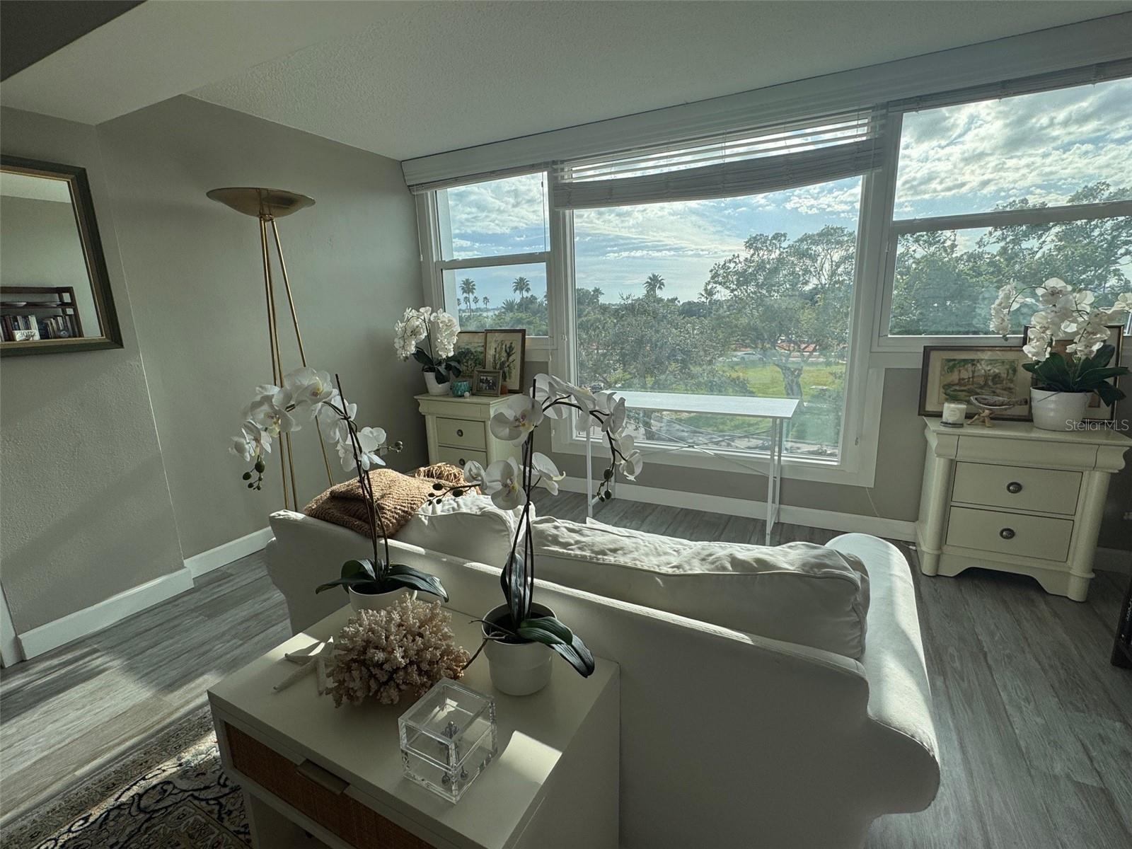 33 S GULFSTREAM AVE #409