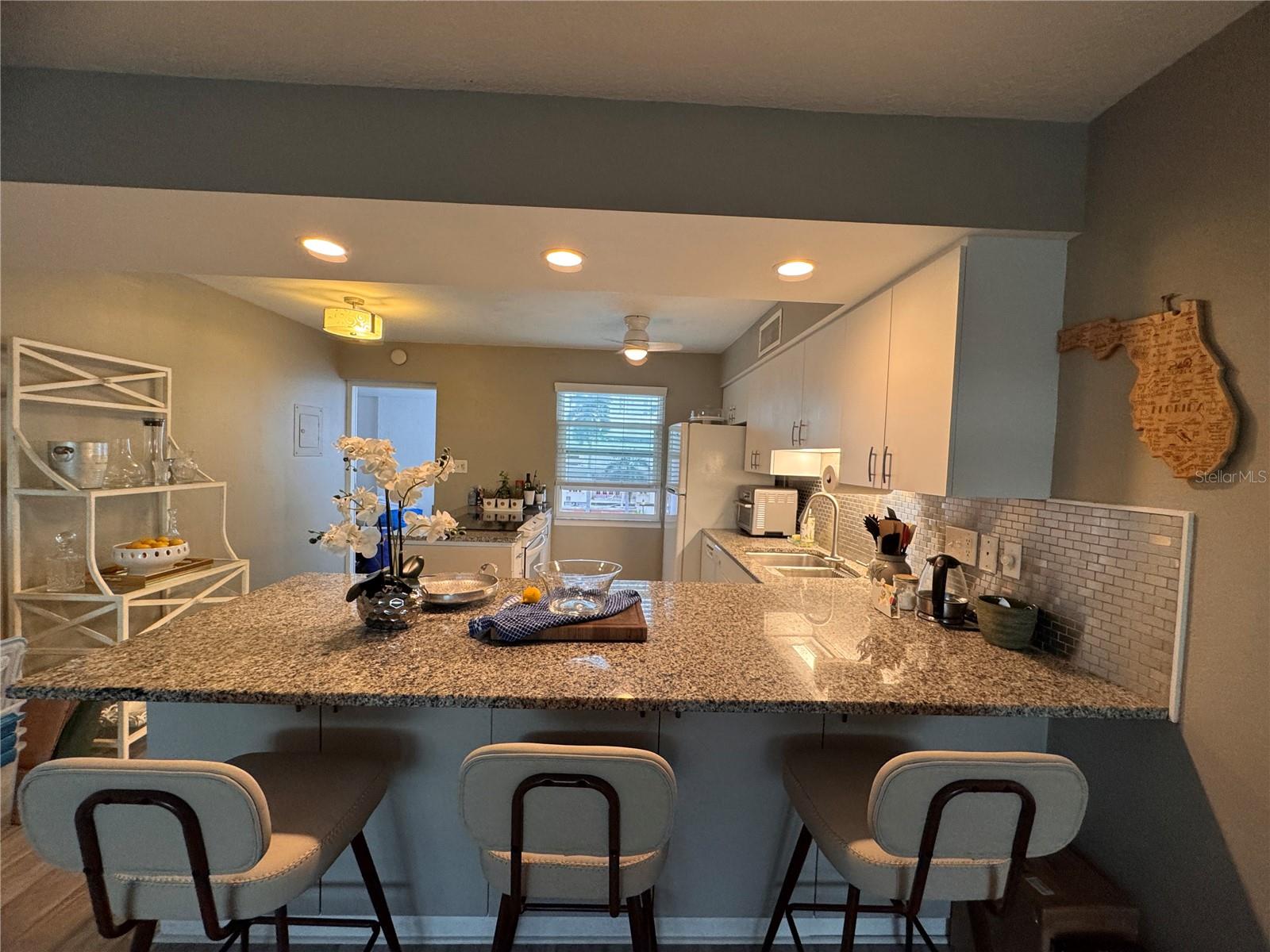 33 S GULFSTREAM AVE #409