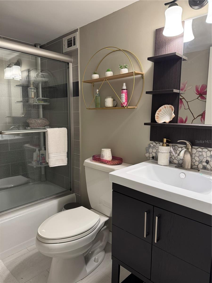 33 S GULFSTREAM AVE #409