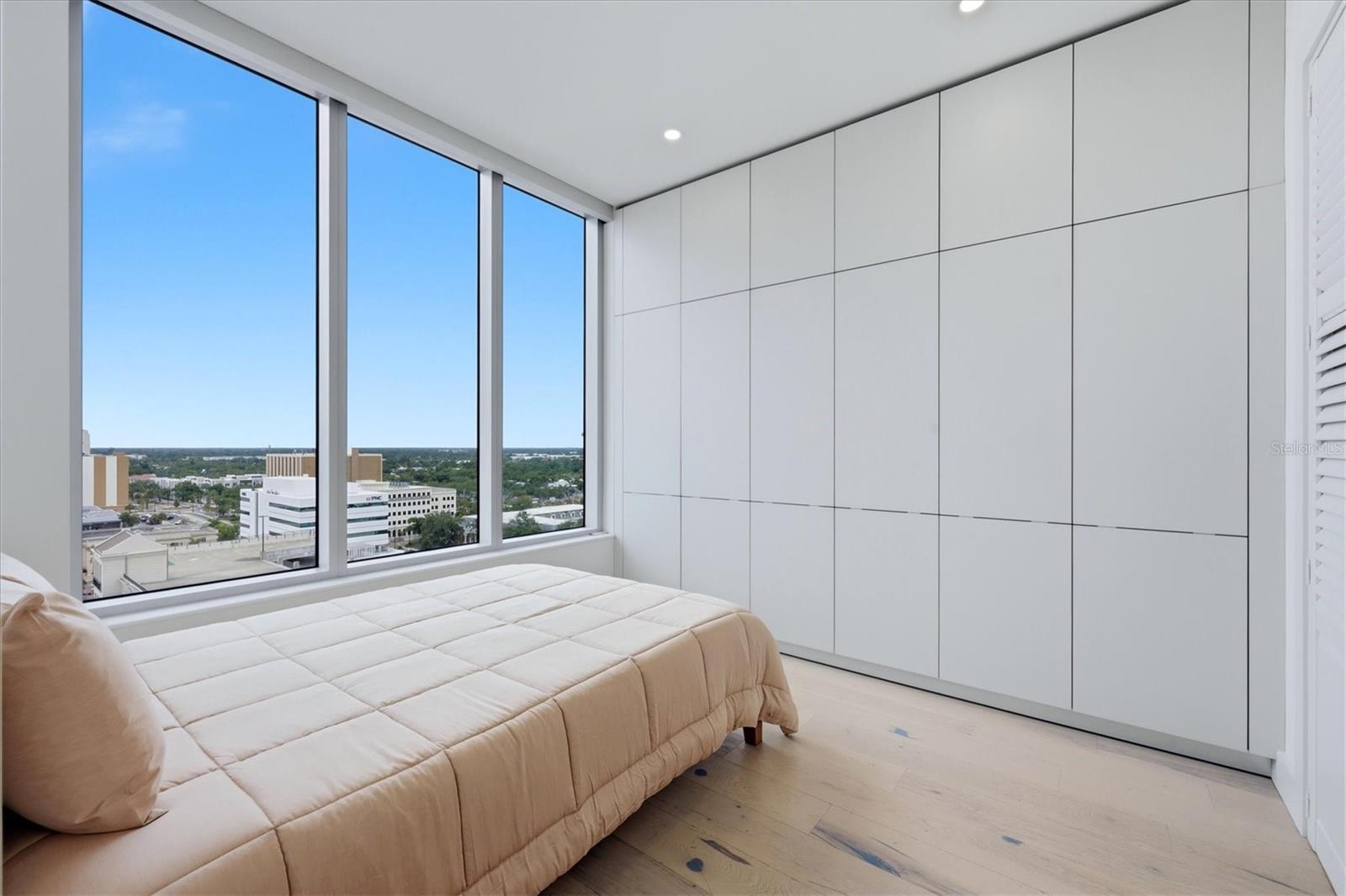 111 S PINEAPPLE AVE #1103