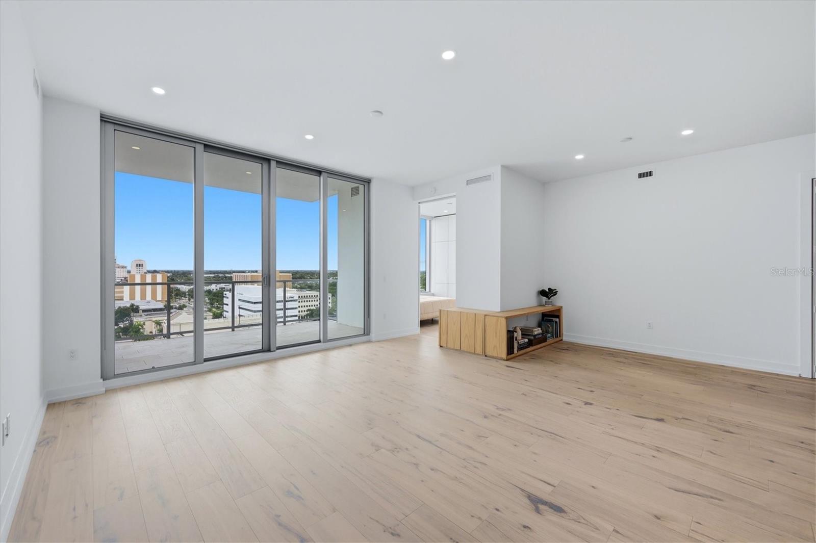 111 S PINEAPPLE AVE #1103