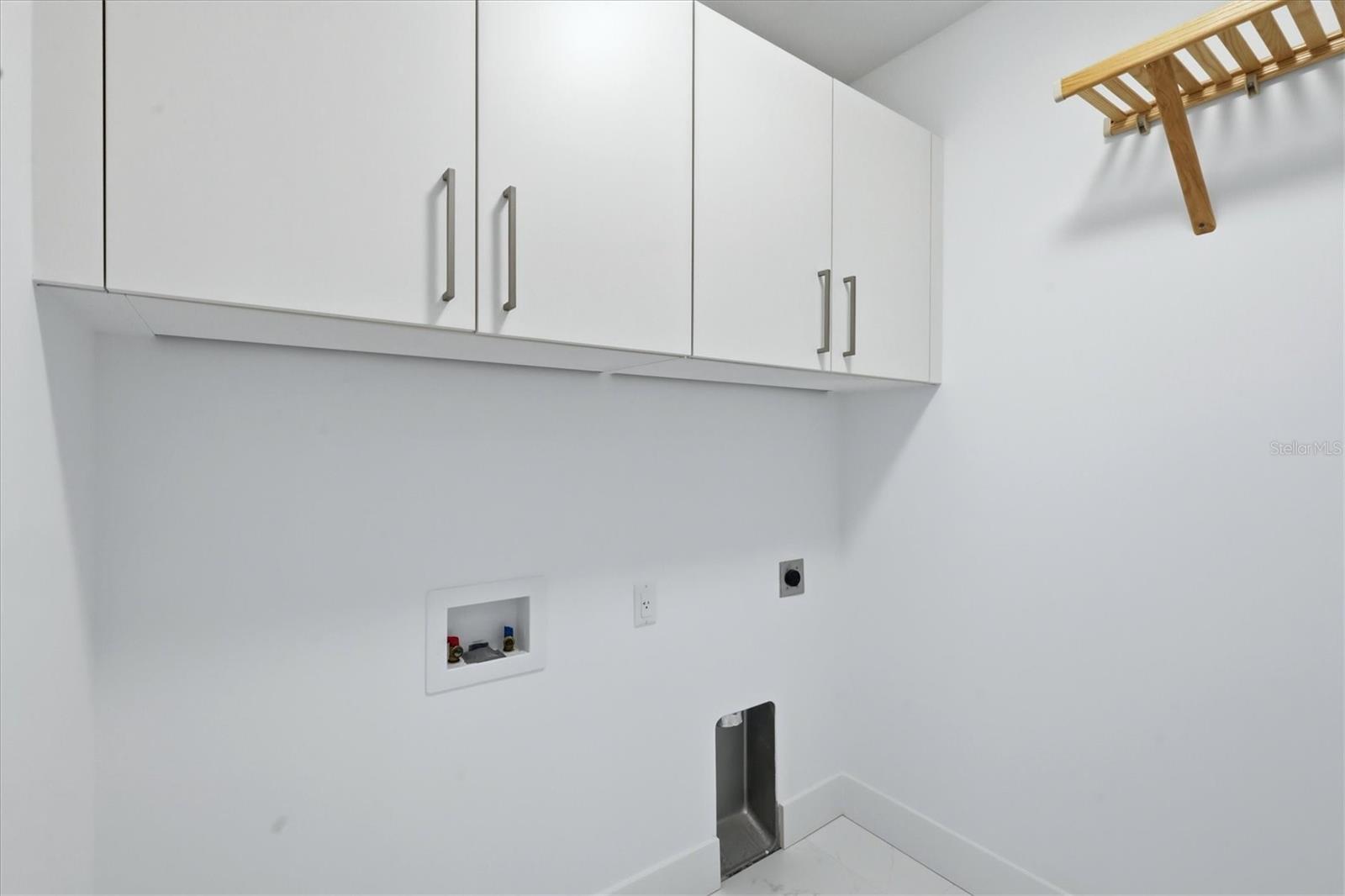 111 S PINEAPPLE AVE #1103