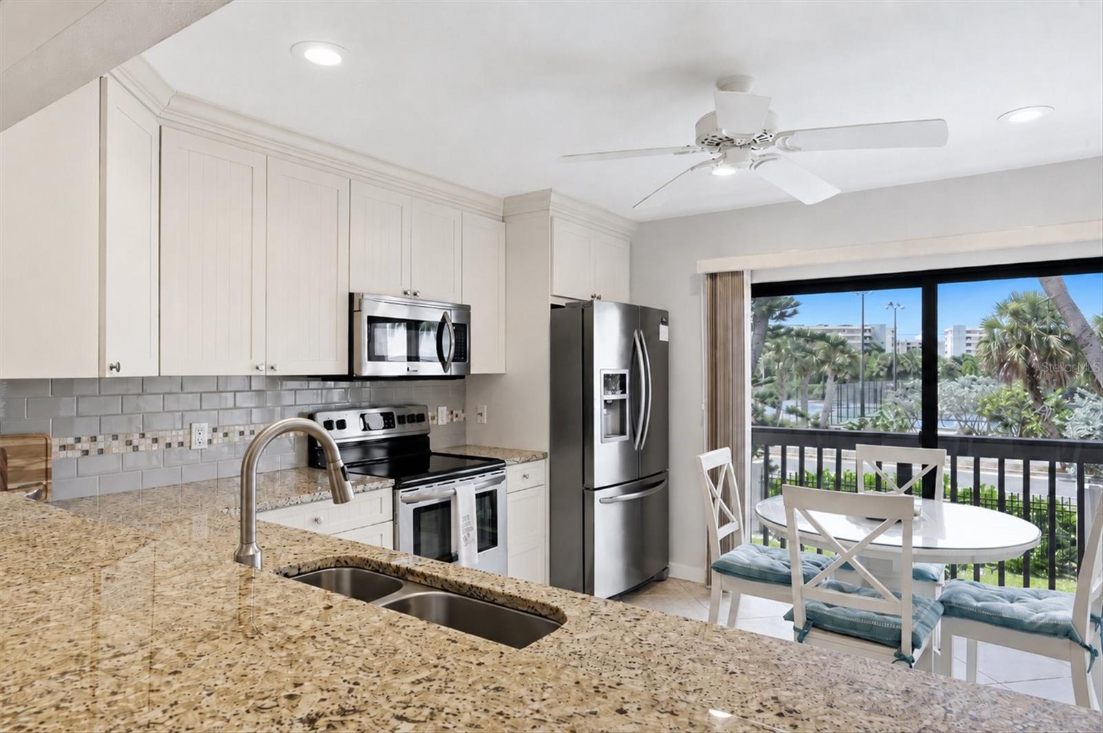 1187 LAKE HOUSE CIR #C127