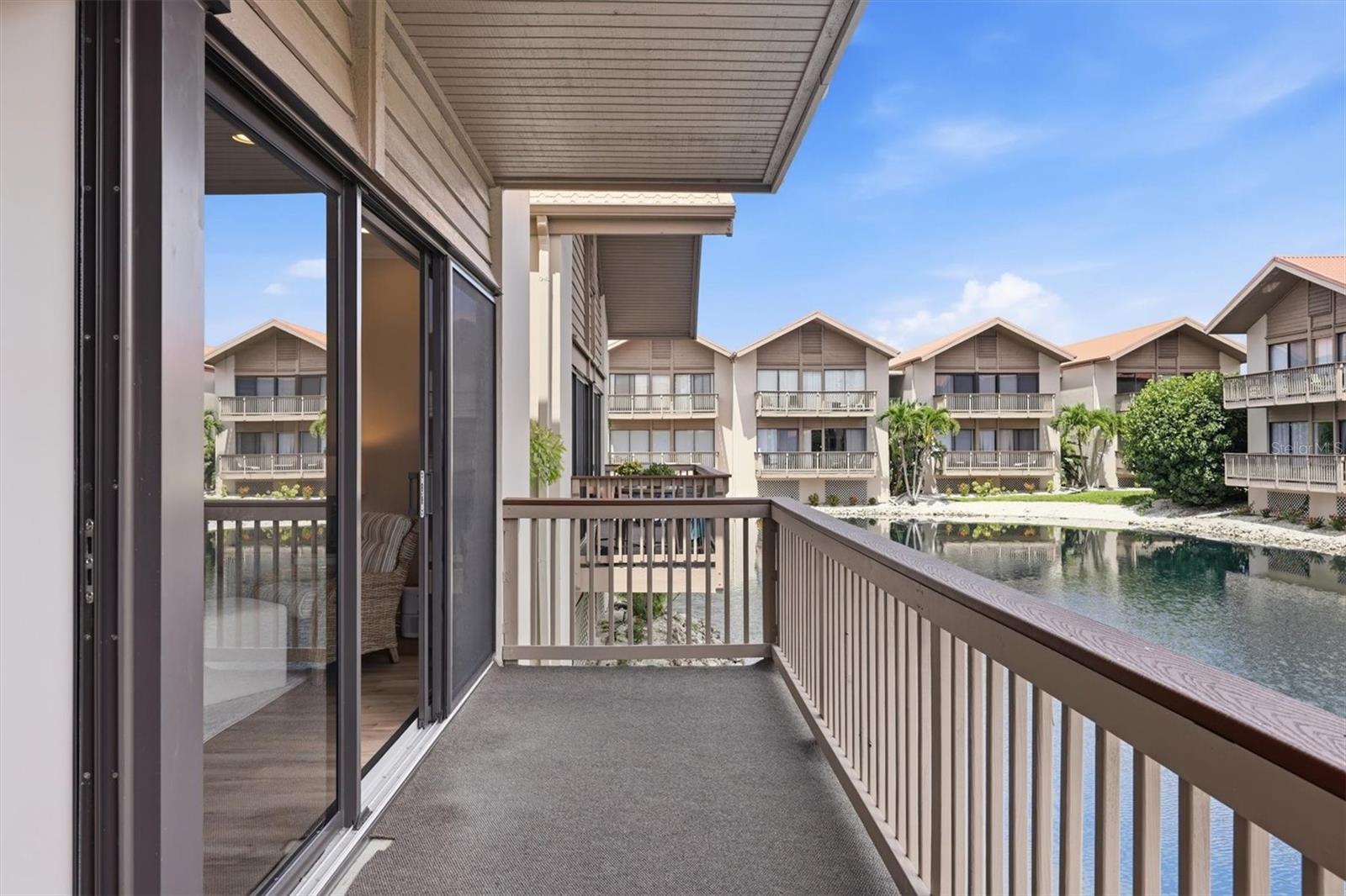 1187 LAKE HOUSE CIR #C127