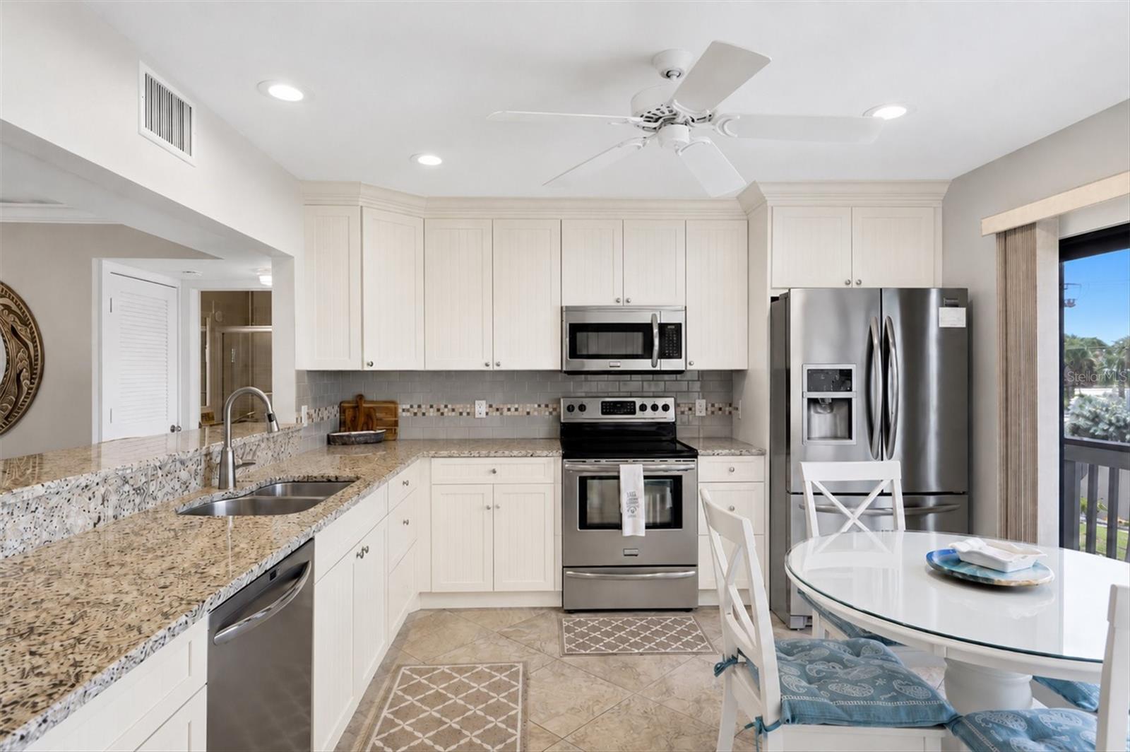 1187 LAKE HOUSE CIR #C127