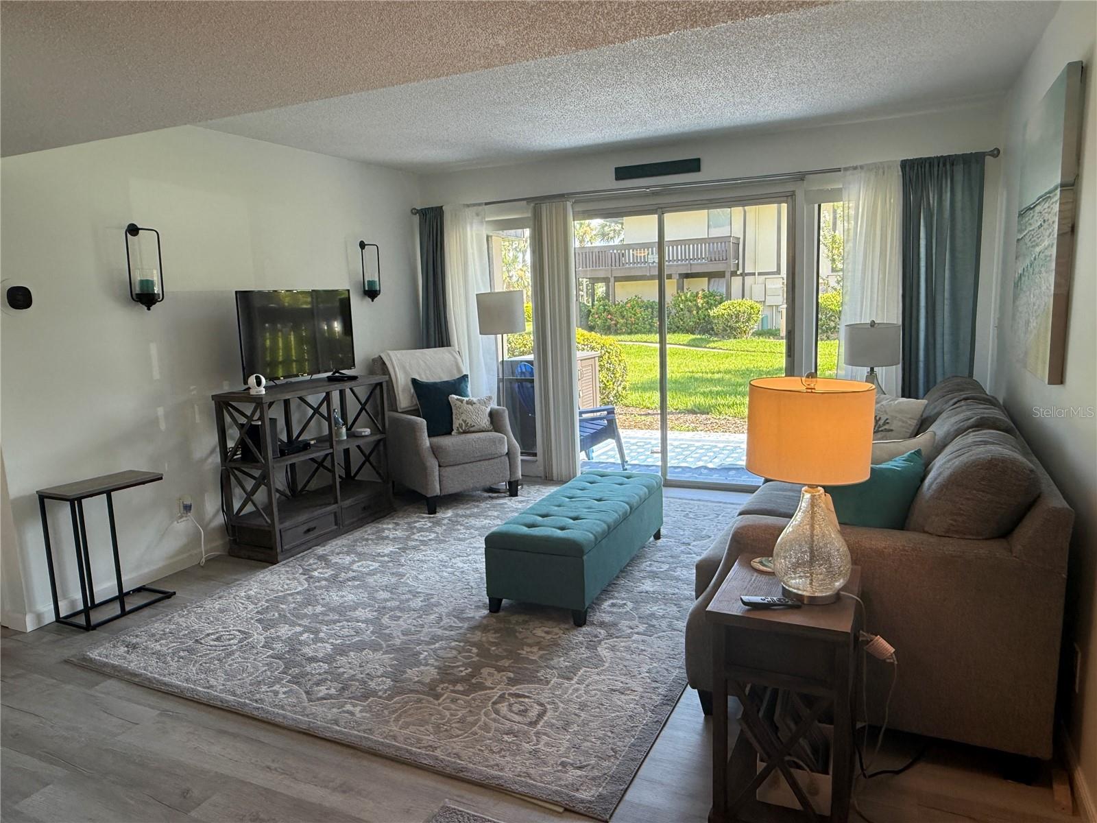 54 CLUB HOUSE DR #102