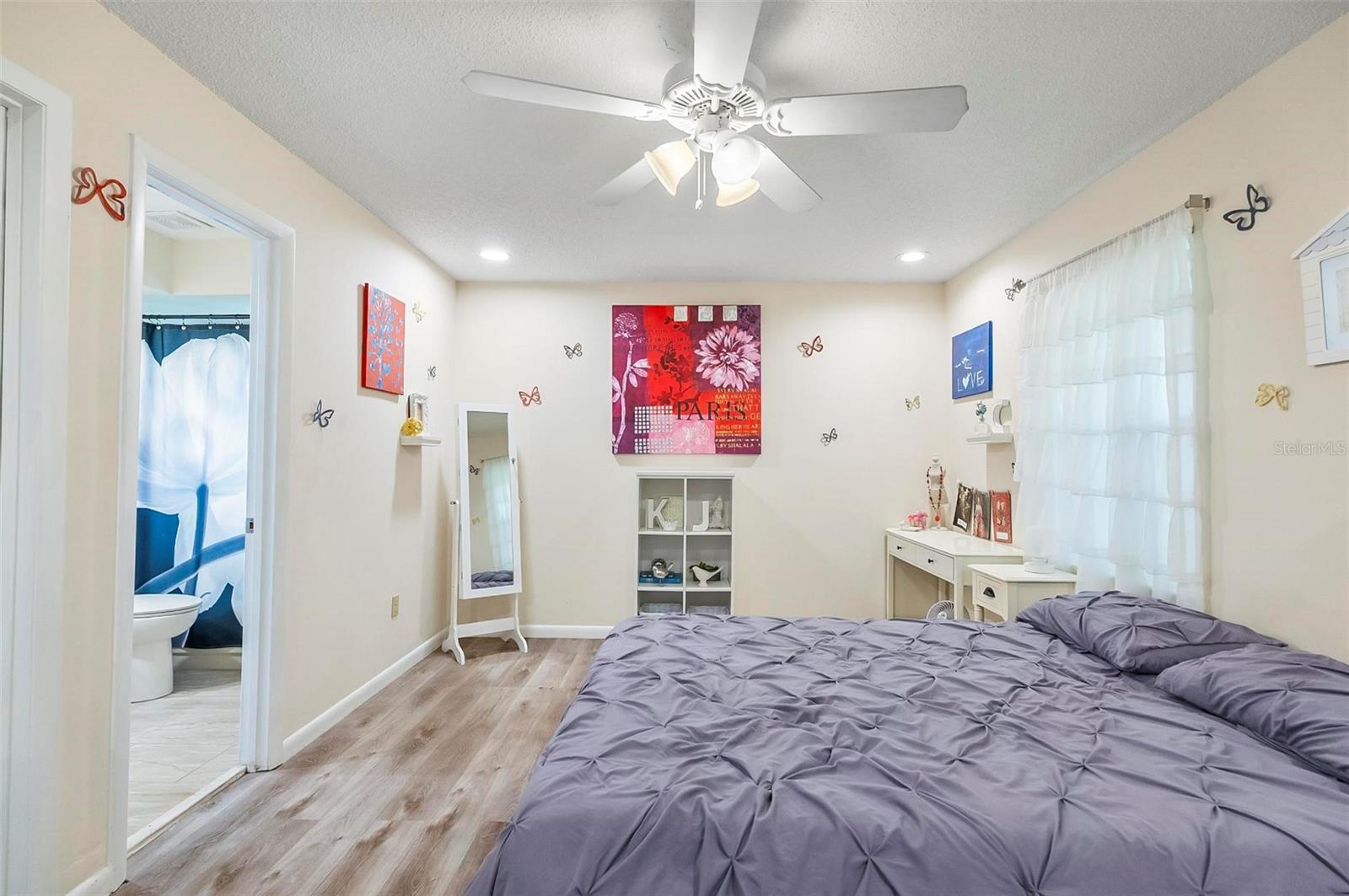 230 BEECHWOOD LN