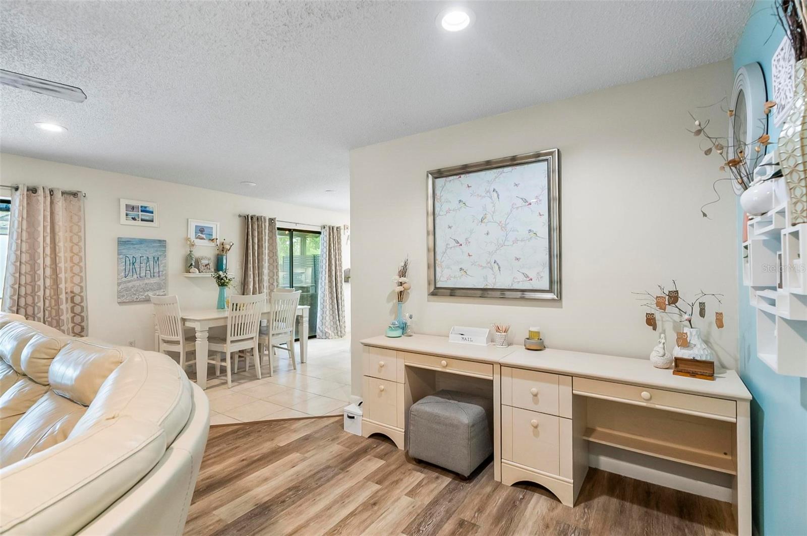 230 BEECHWOOD LN