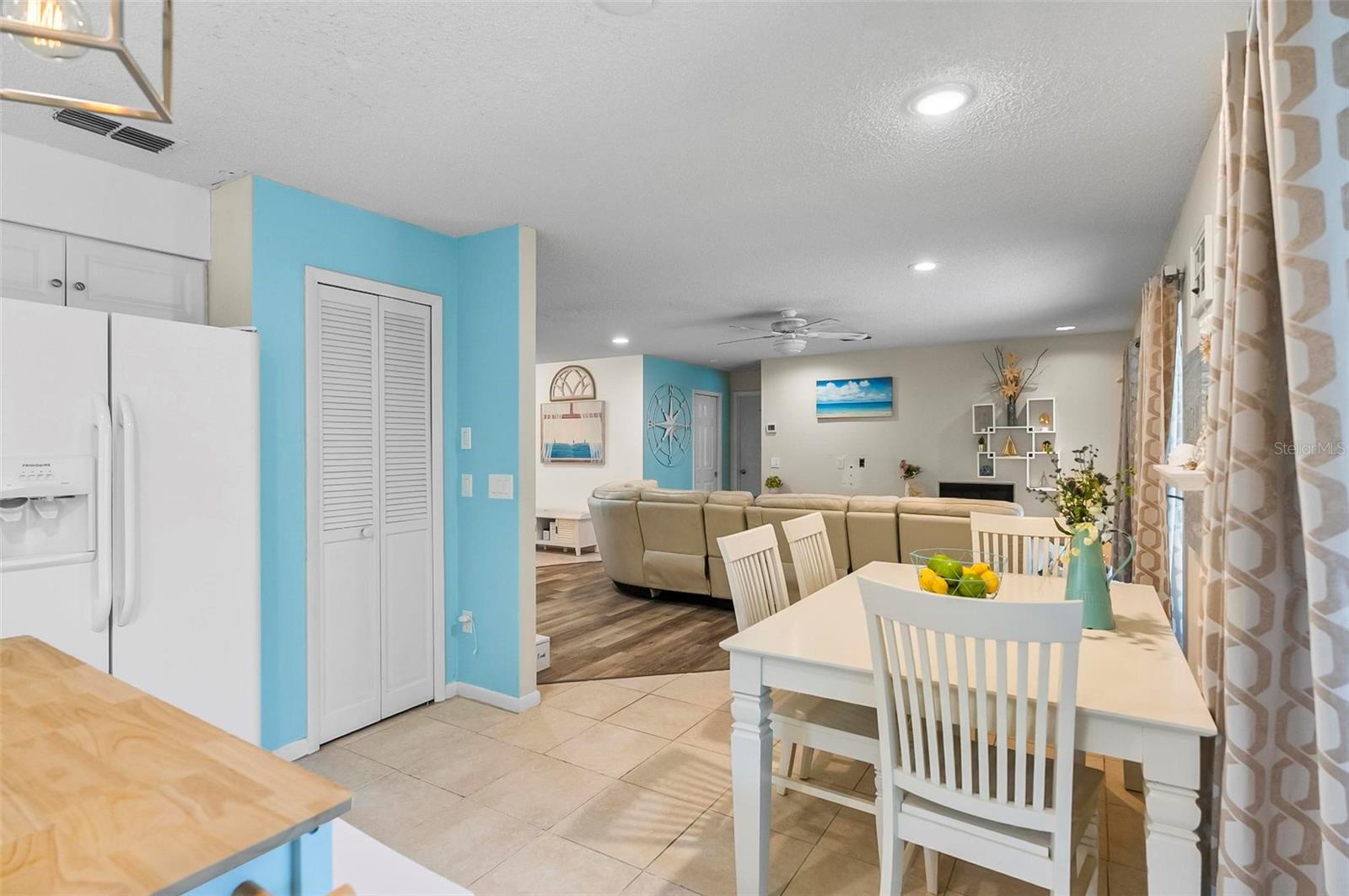230 BEECHWOOD LN