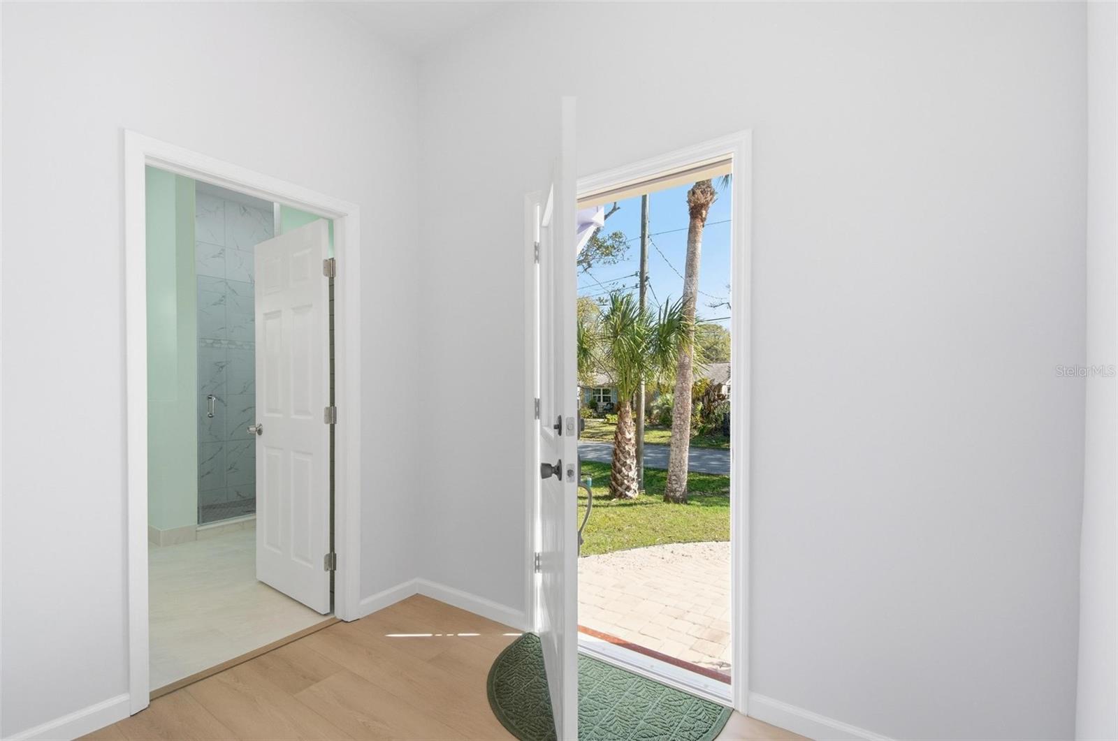 1232 S FLAGLER AVE