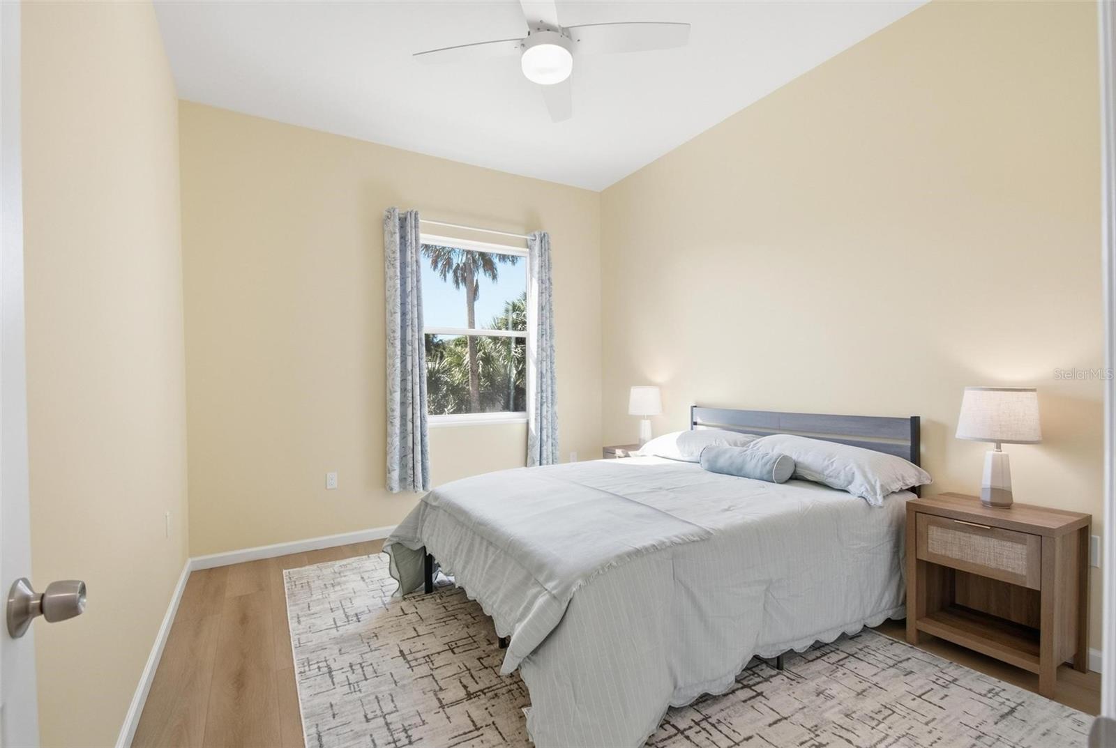 1232 S FLAGLER AVE