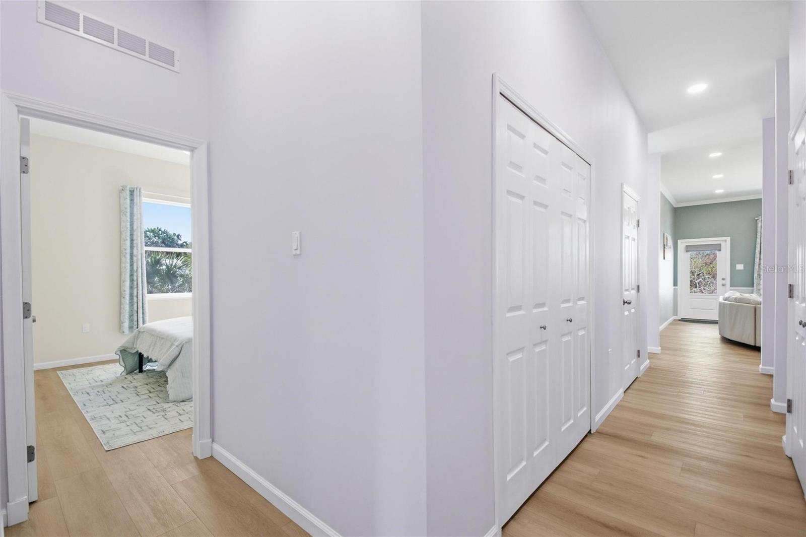 1232 S FLAGLER AVE